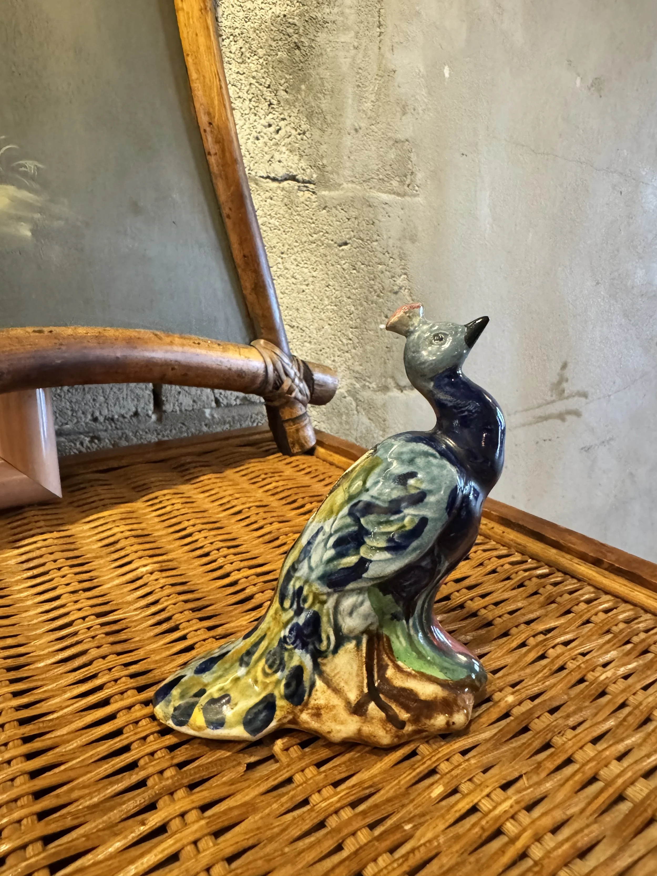 Porcelaine Chinese Peacock hand painted