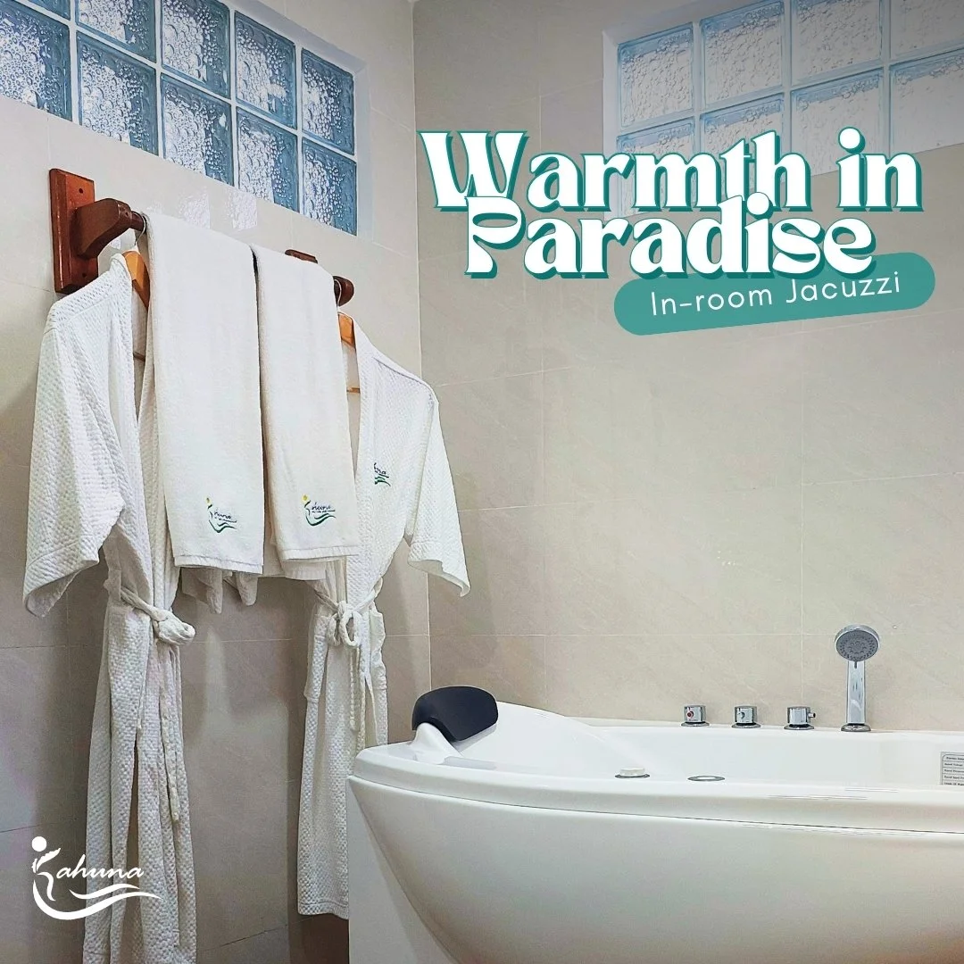 Warmth in Paradise In-Room Jacuzzi.jpg