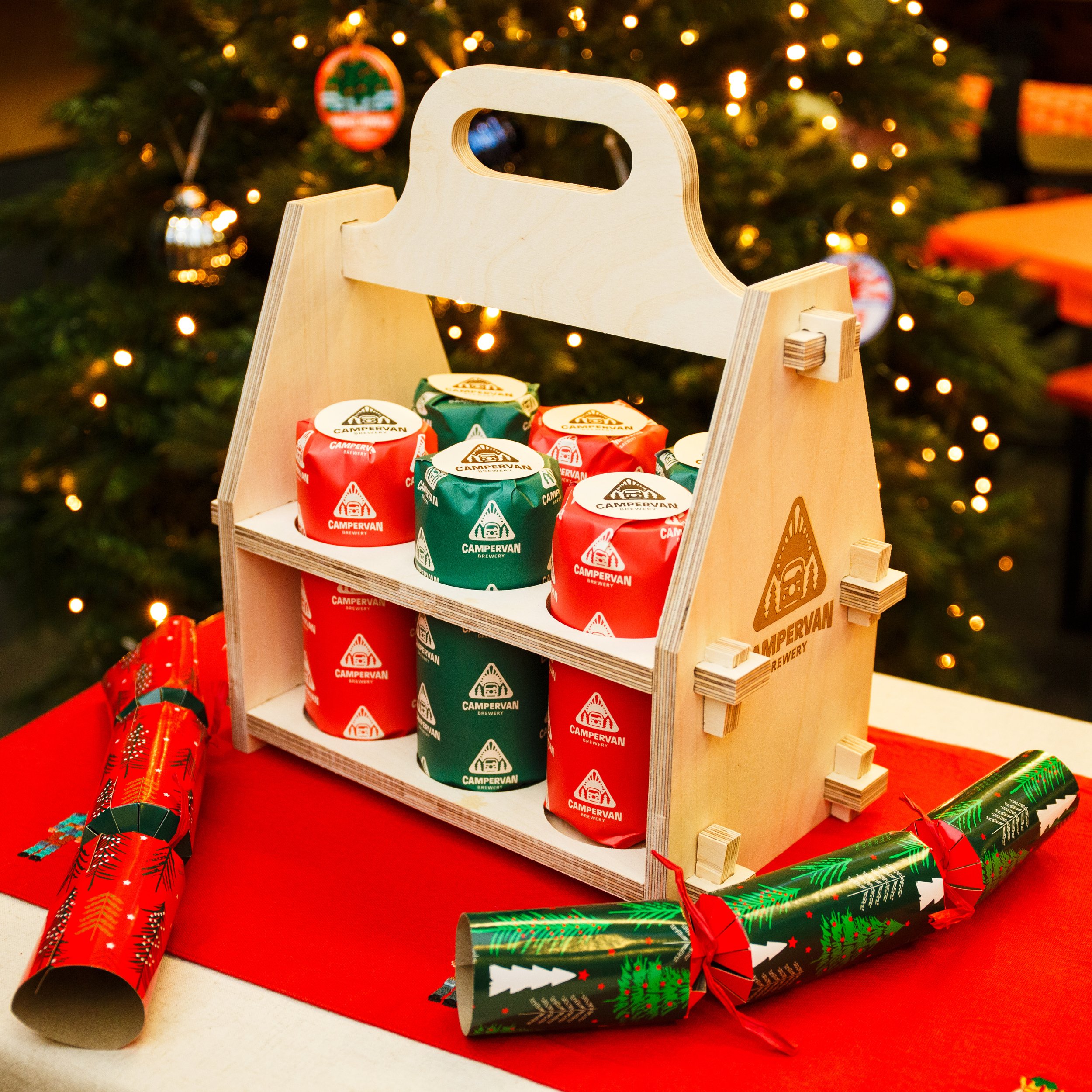 2025-12-04 Wooden Beer Caddy Webshop (1 of 4).jpg