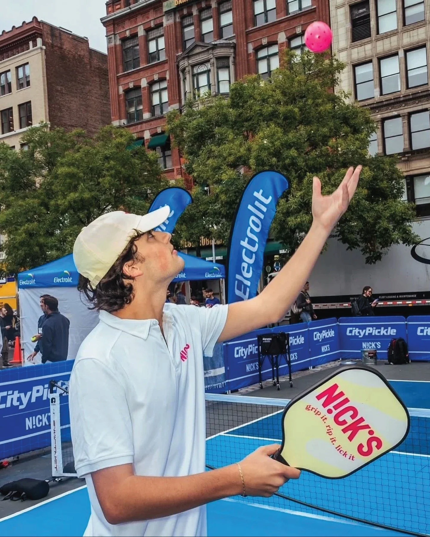 March has us out here daydreaming about sun, pickleball, and ice cream 🍦🎾☀️

Last year we partnered with @nicks to bring their bold, better-for-you brand courtside at PicklePalooza (NYC's all-day pickleball celebration at Union Square). We created 