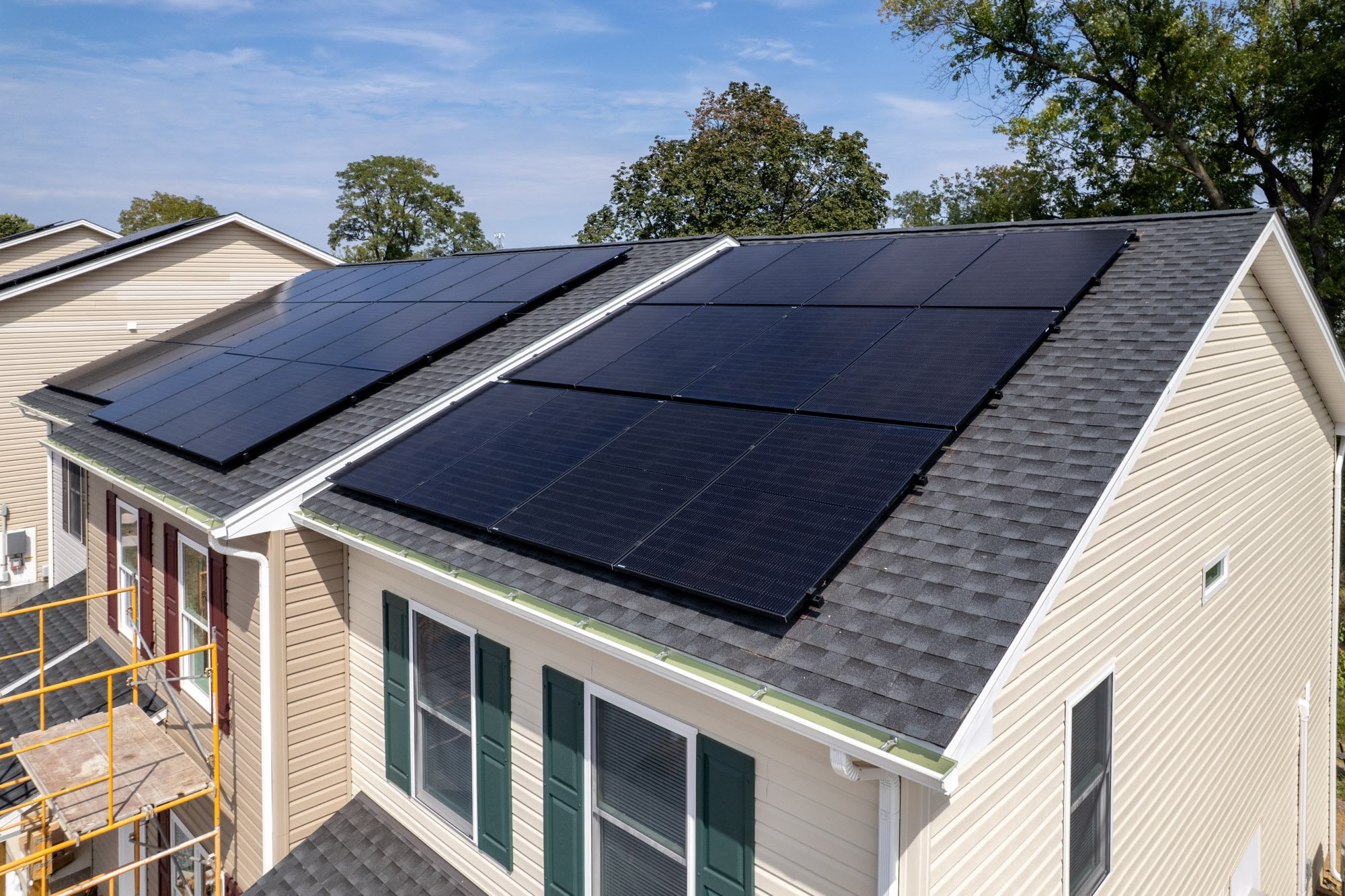 VA Habitat Solar Project Drone - For-Web-1019.jpg