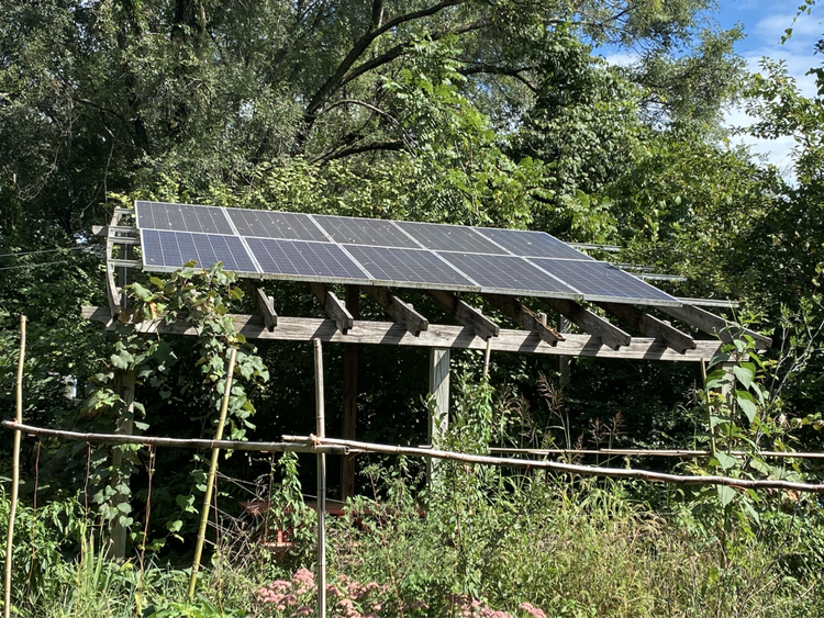 Ground mount solar array footprint diagram