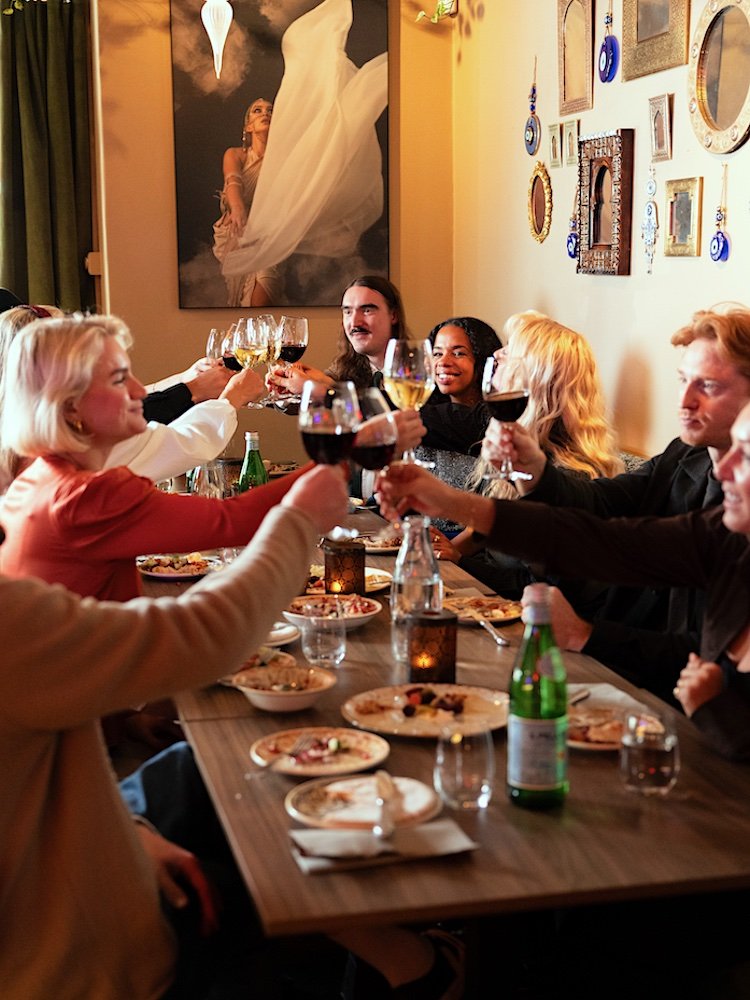 hummus wine solli plass restaurant oslo meze partybrunch magedans