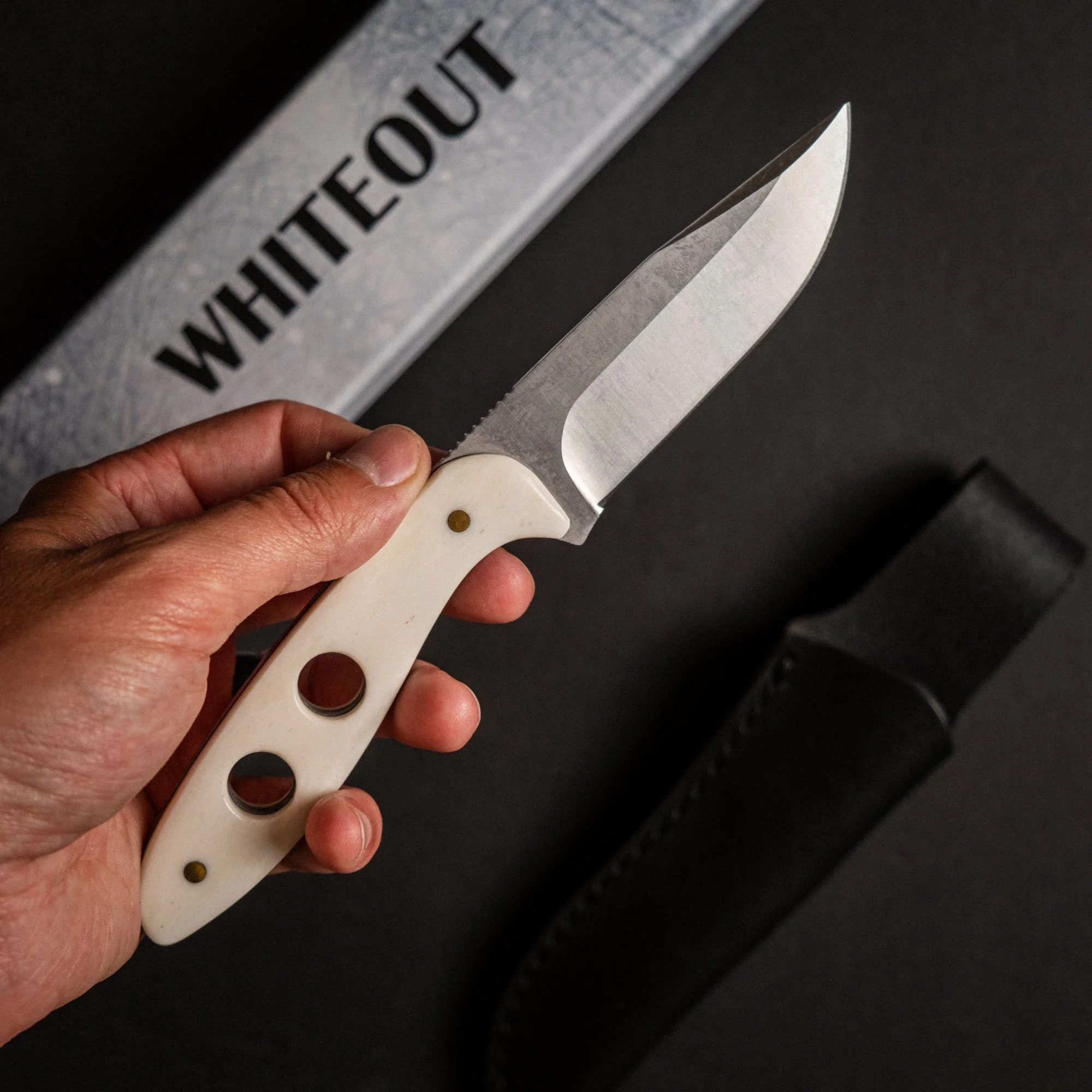 russ-kommer-whiteout-fixed-blade-3.jpg