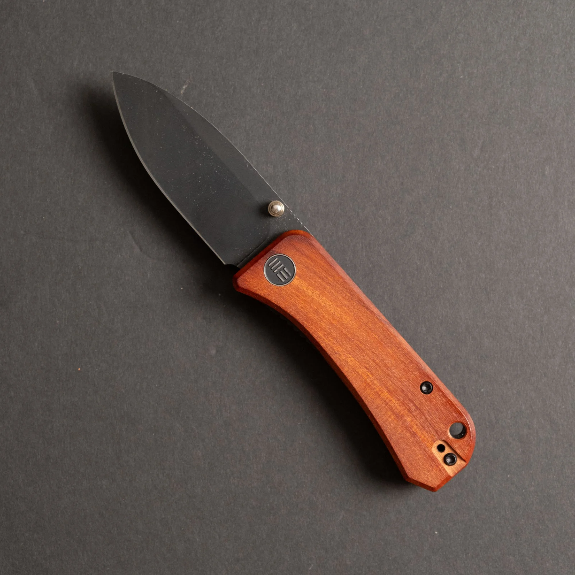 we-banter-wood-handle-2.jpg