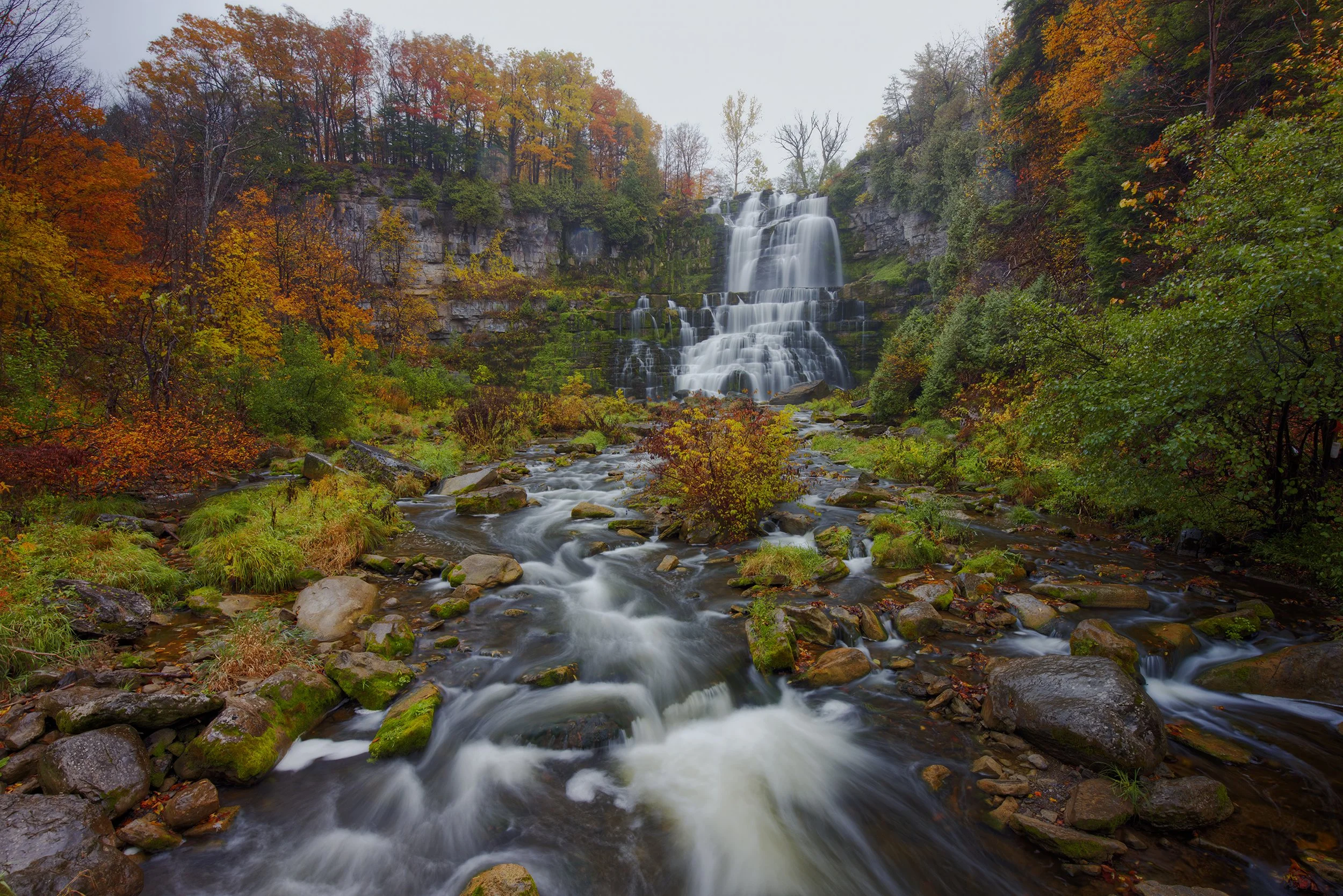 chittenango-falls-new-york-autumn-october-rainy-day.jpg
