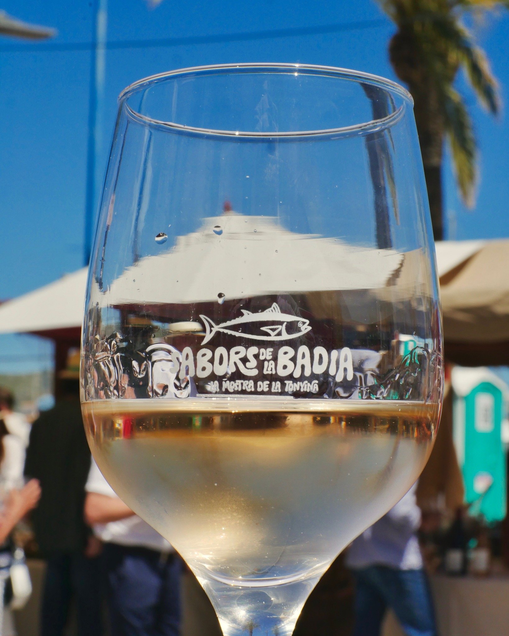 The flavours of the sea return to Port de Pollenca for it's second edition @saborsbadia_pollenca.
.
Over the weekend of the 23rd and 24th May it brings together the importance of local seafood traditions and the connection between the bay, it's fishe