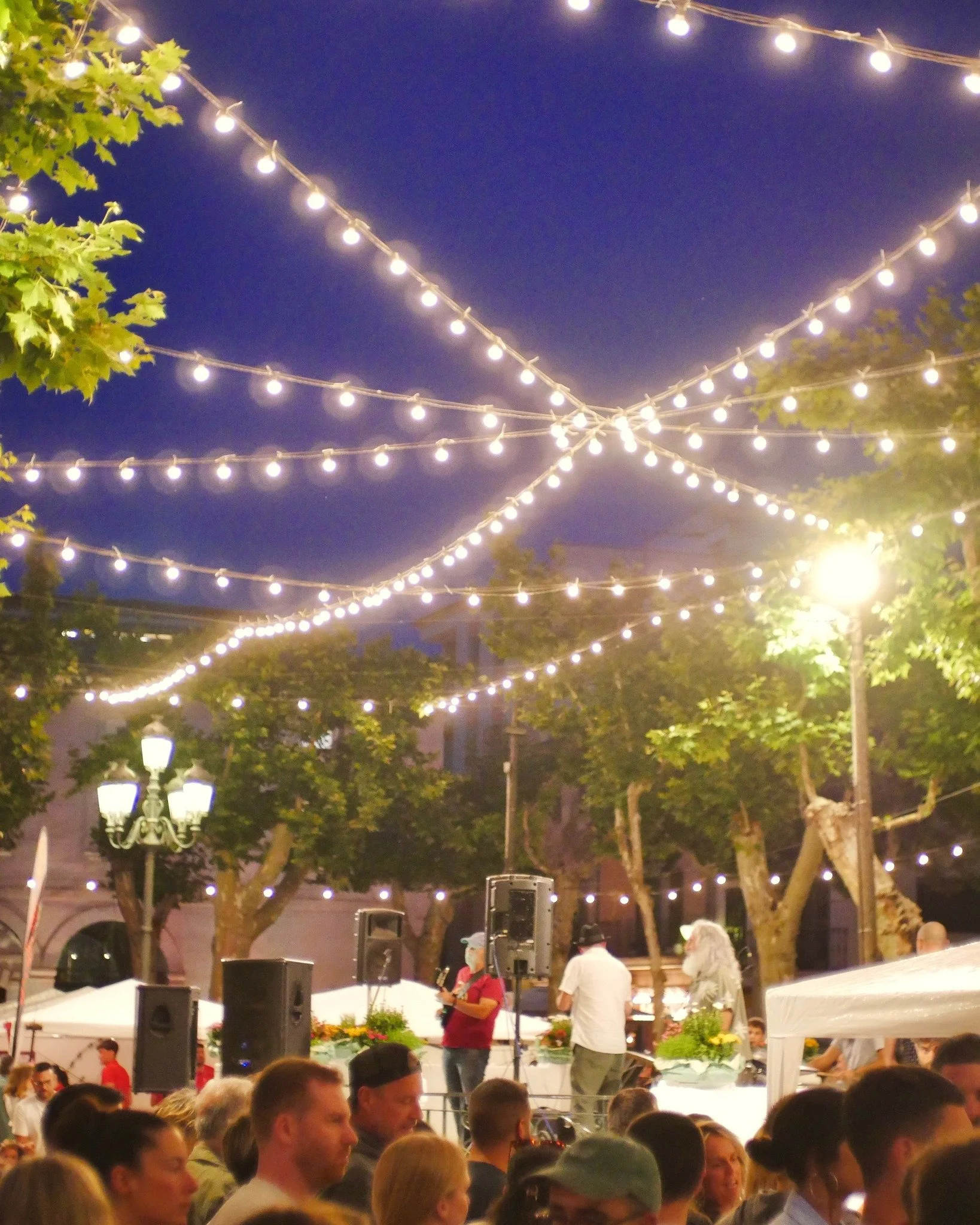 The Sa Pobla Potato Festival (Fira Nocturna de la Patata) is an annual gastronomic event held in early June to celebrate the heart of Mallorca&rsquo;s agricultural tradition and its's famous potato crops.
.
Taking place in Pla&ccedil;a Major, the fes