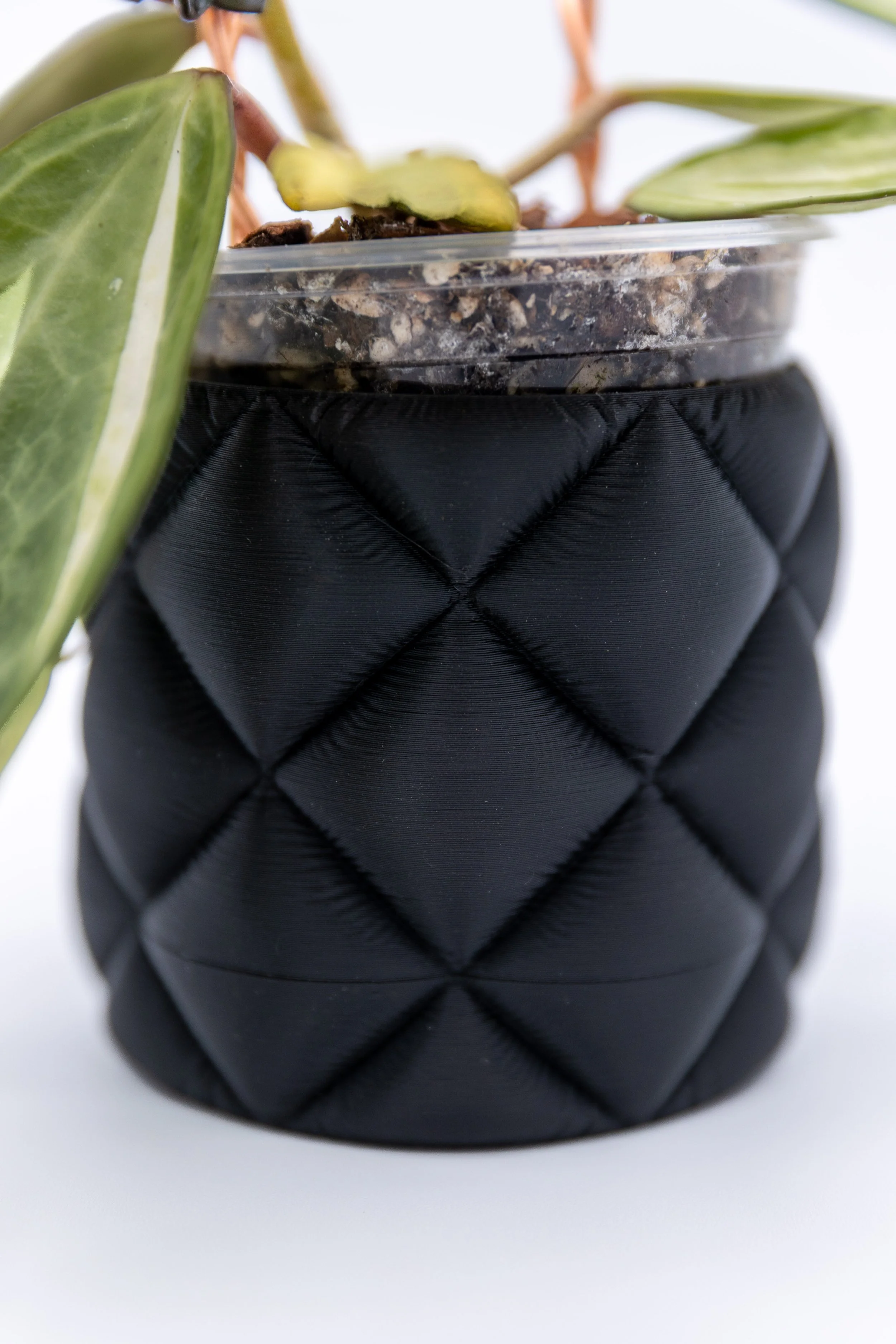 The Daybreak Planter – Wall Mount | Hanging Quilt-Texture Planter with Drainage + Tray