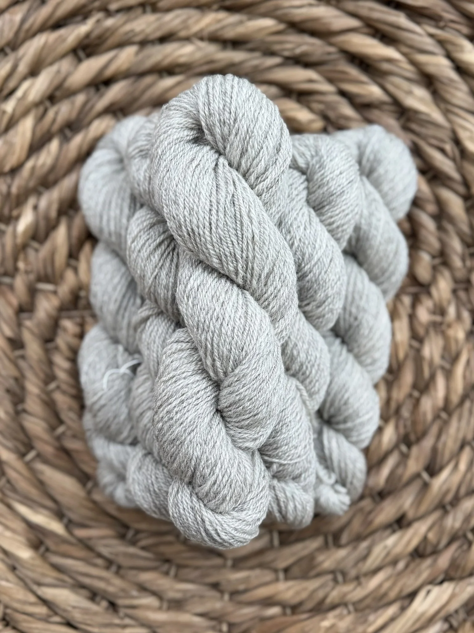 Efe - DK weight, 3-ply, 100% Romney Wool Yarn, 200 yards