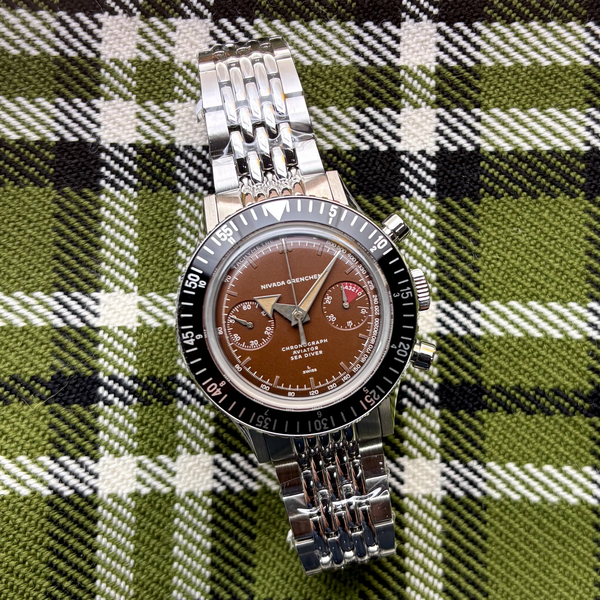 2026 Nivada Grenchen Chronomaster Tropical 85141M04