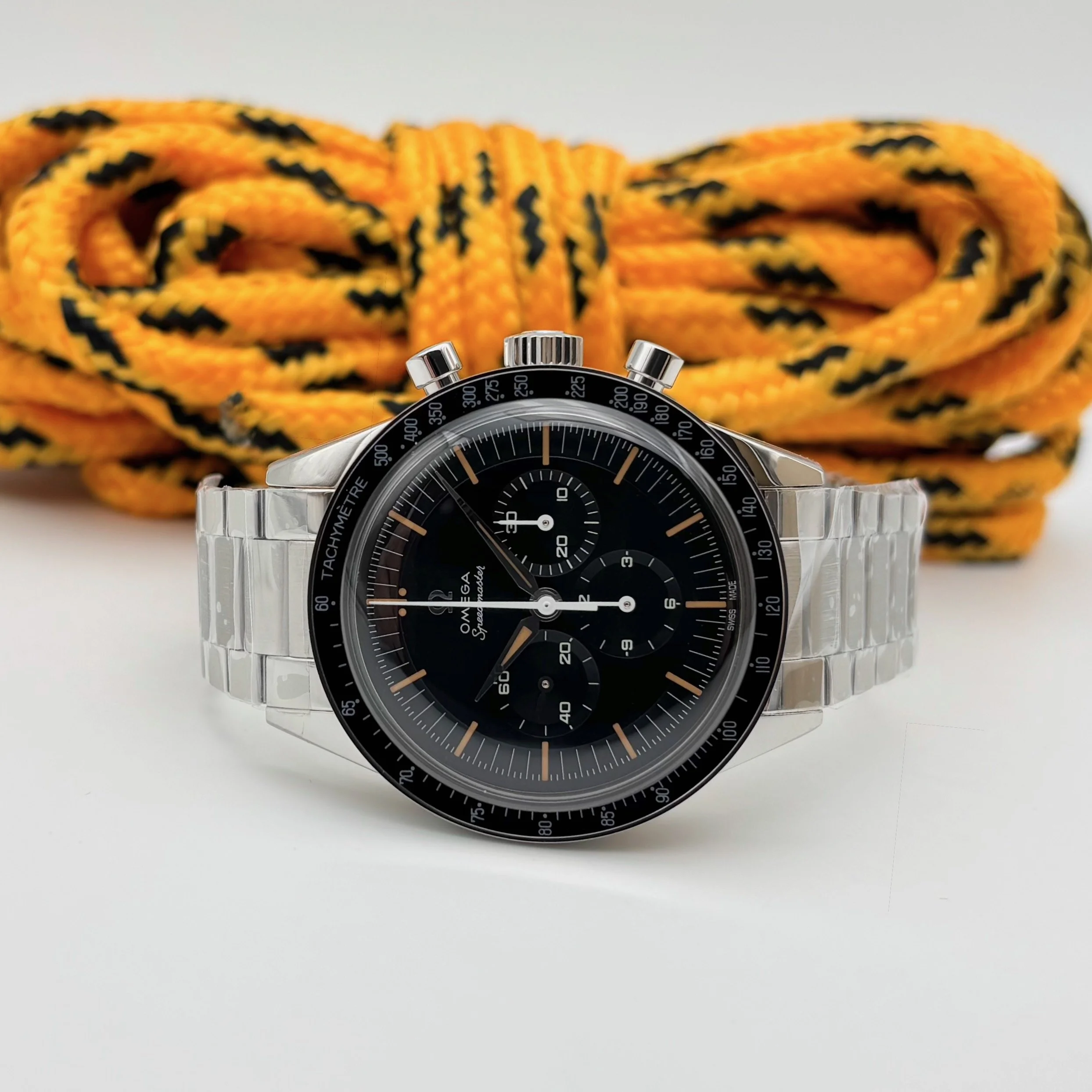 2025 Omega Speedmaster First Omega In Space 310.30.40.50.06.001