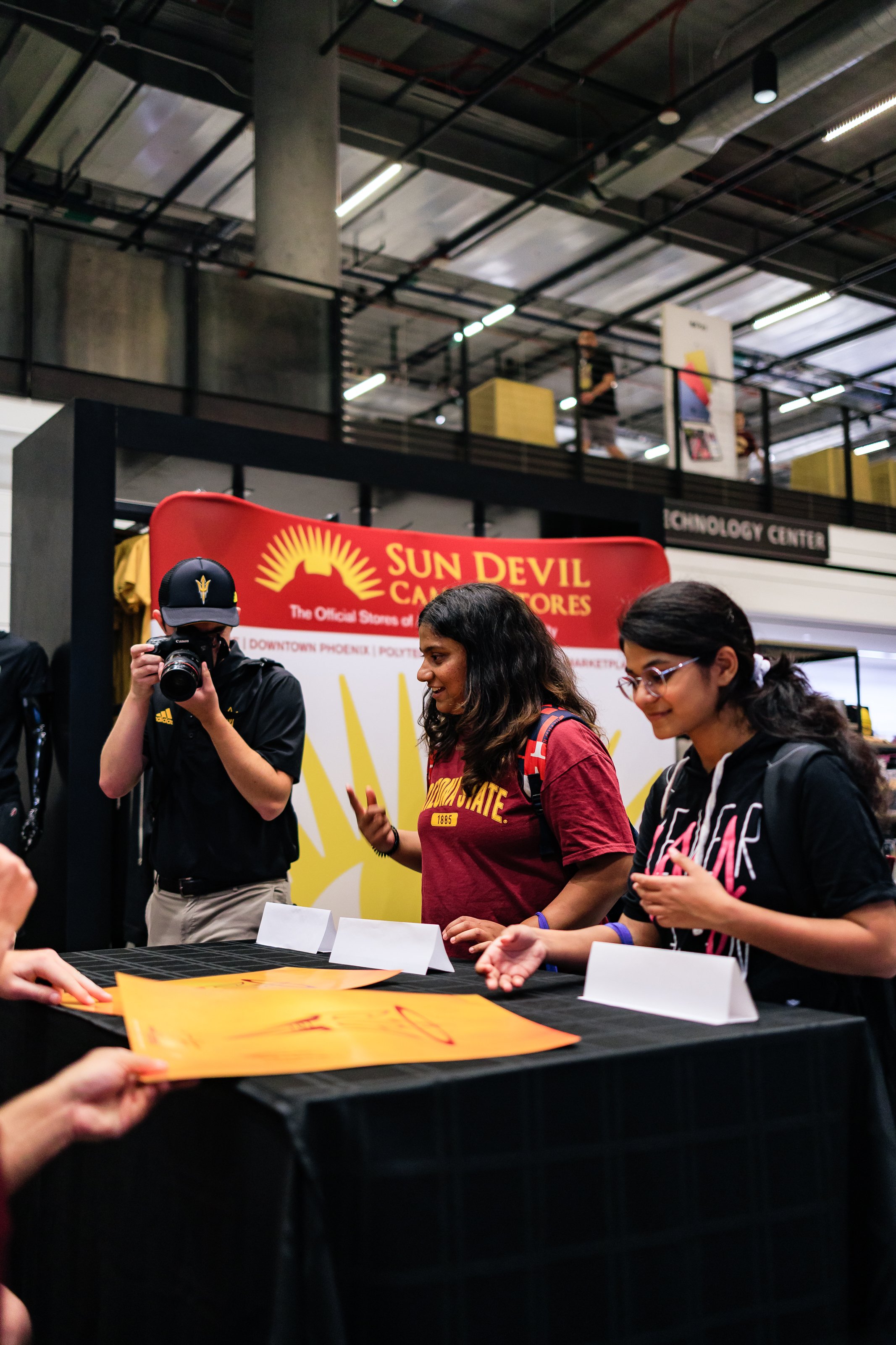 Player Signing Finale-65.jpg