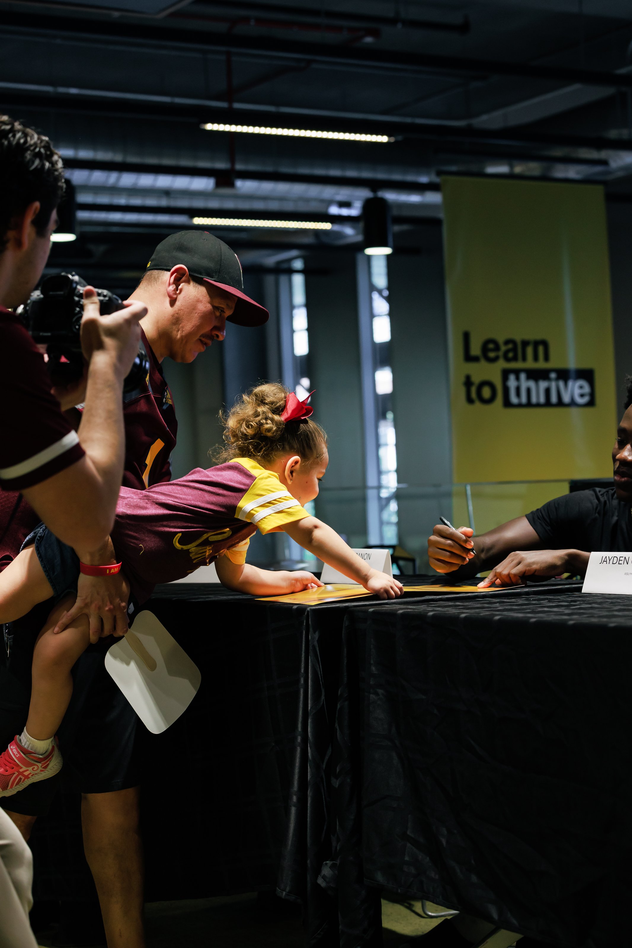 Player Signing-10.jpg