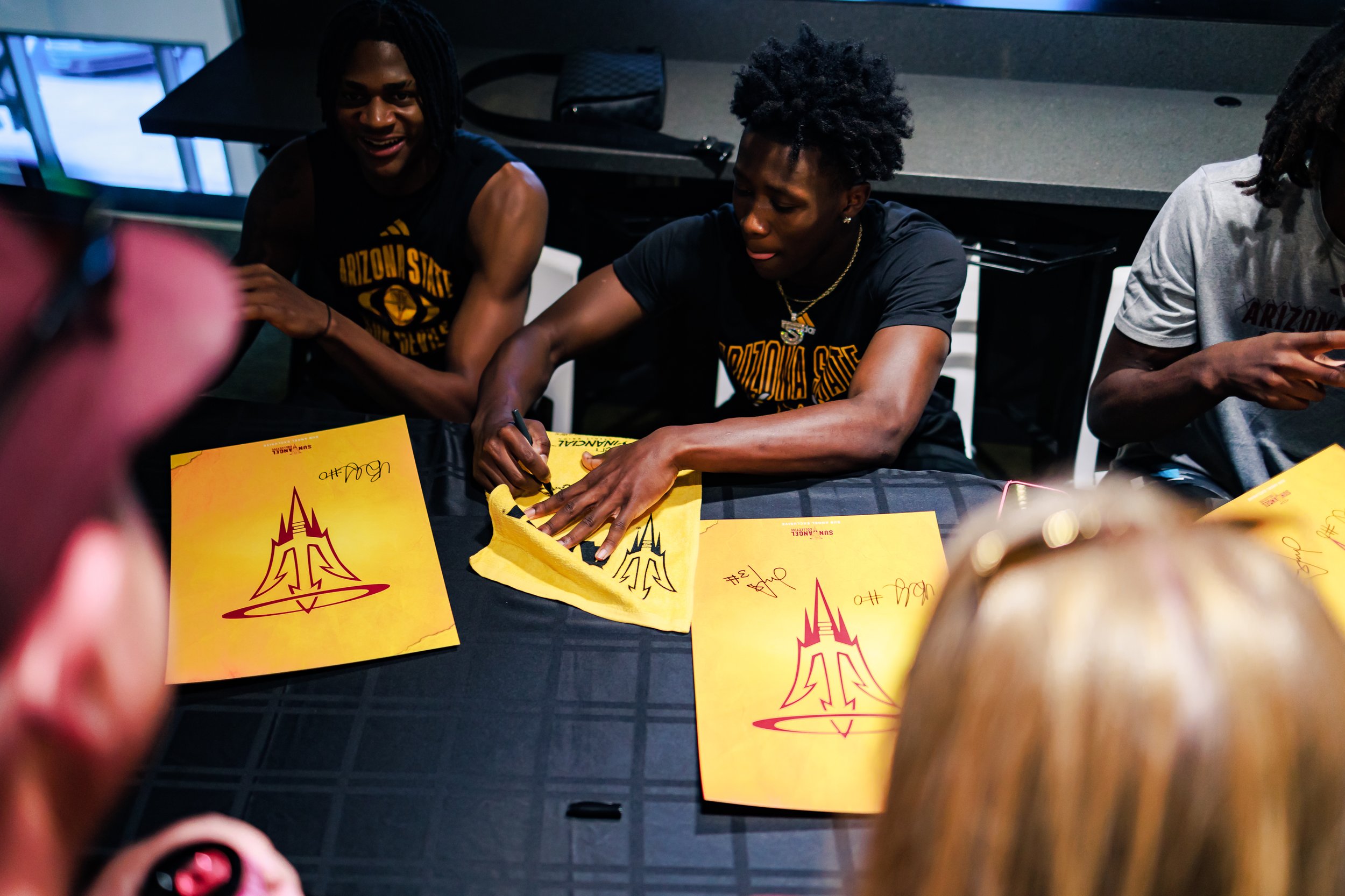 Player Signing-34.jpg