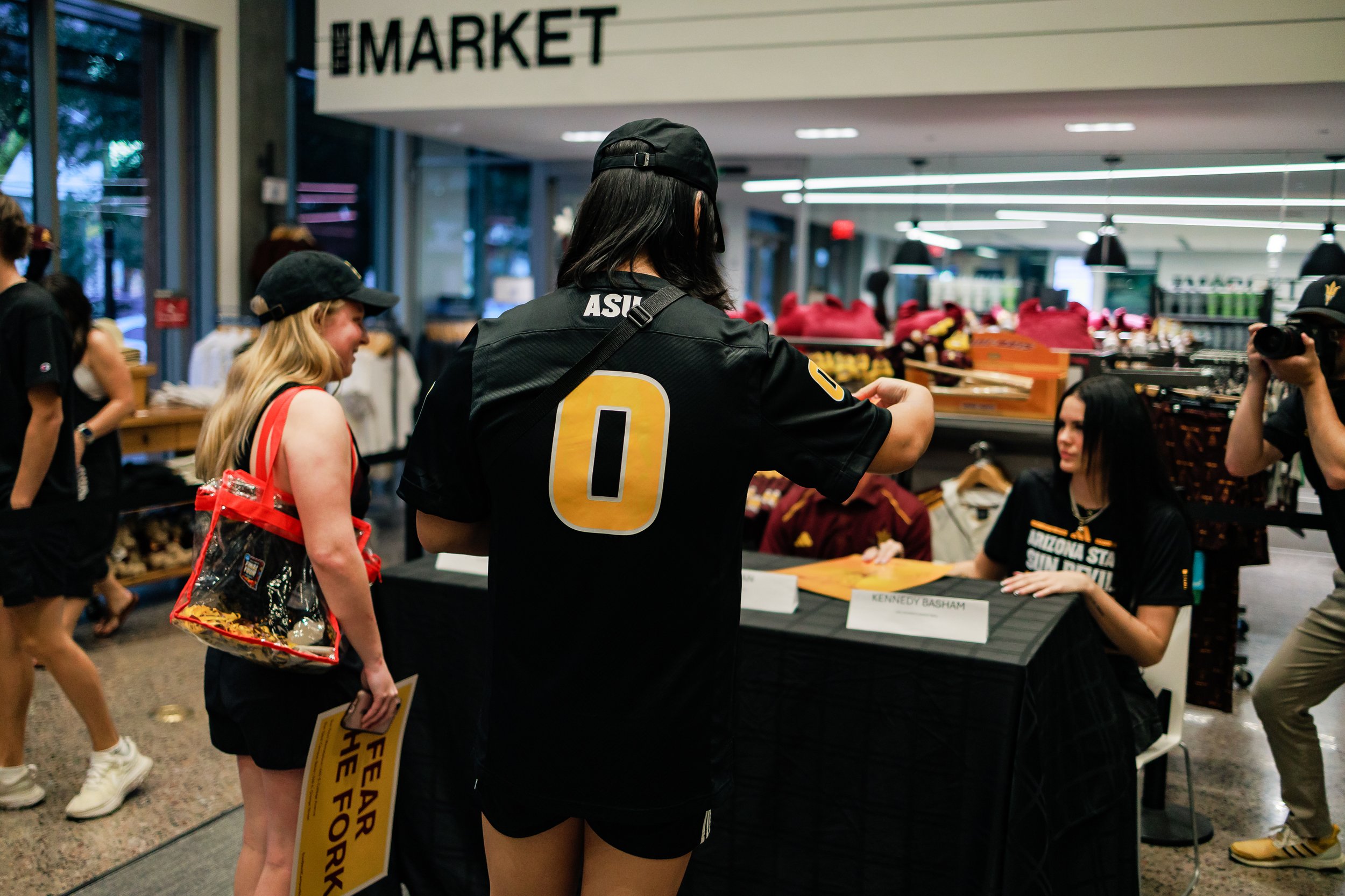 Player Signing Finale-47.jpg