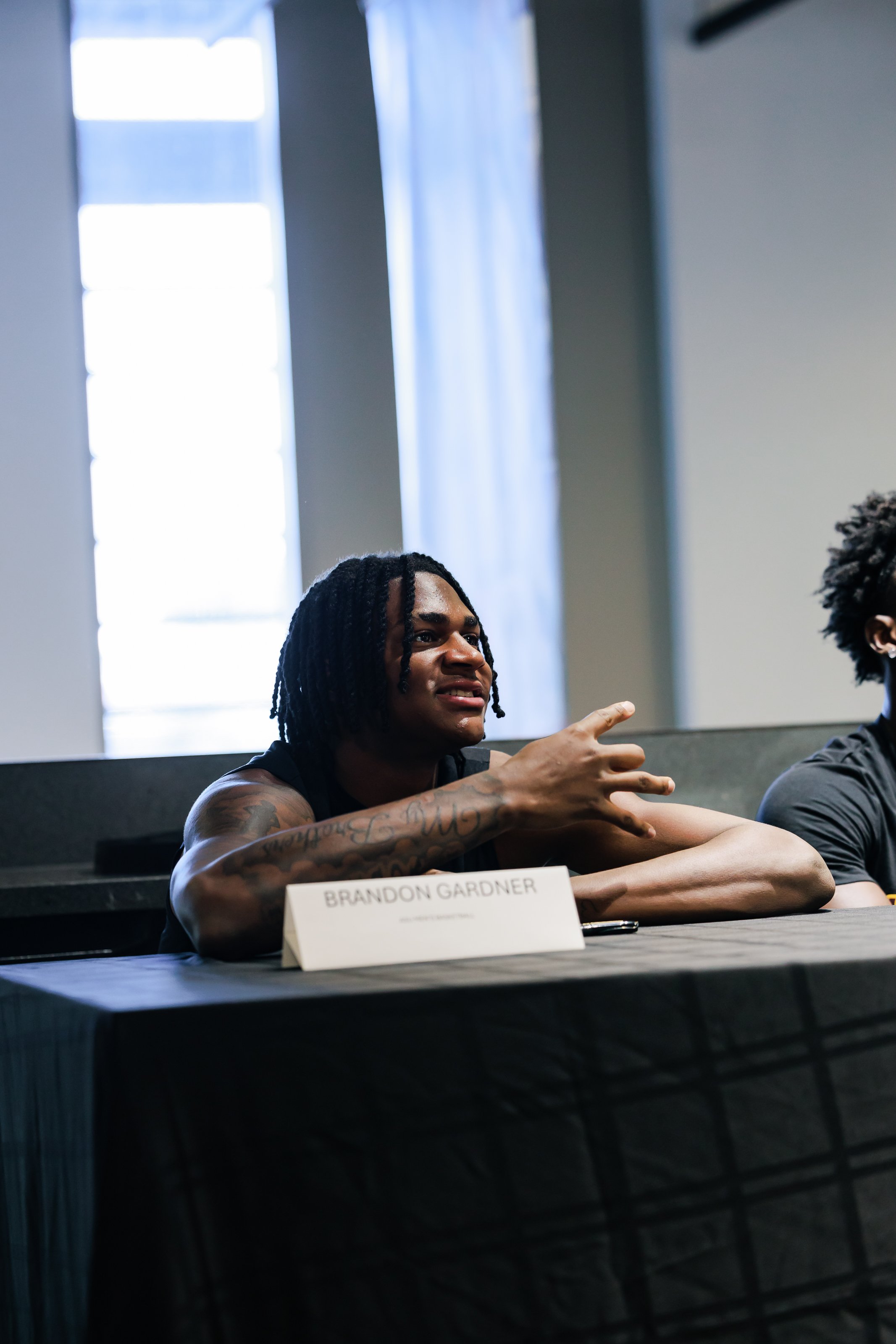 Player Signing-5.jpg