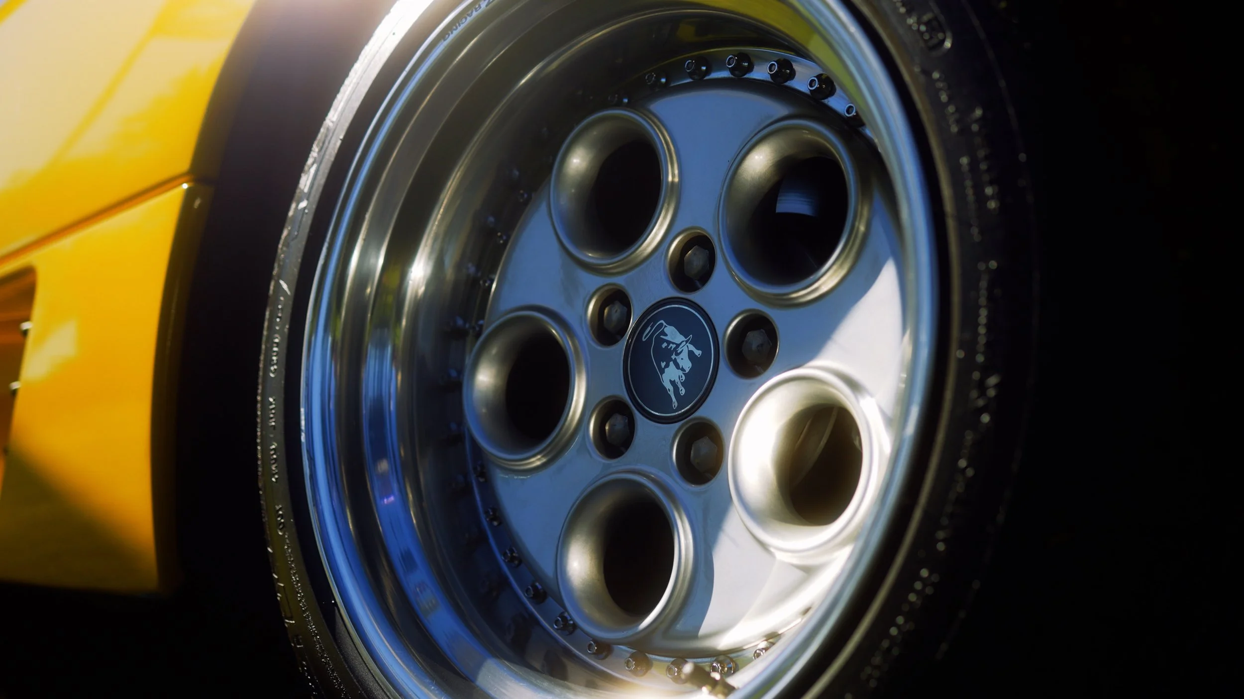 Lamborghini Wheel.jpg