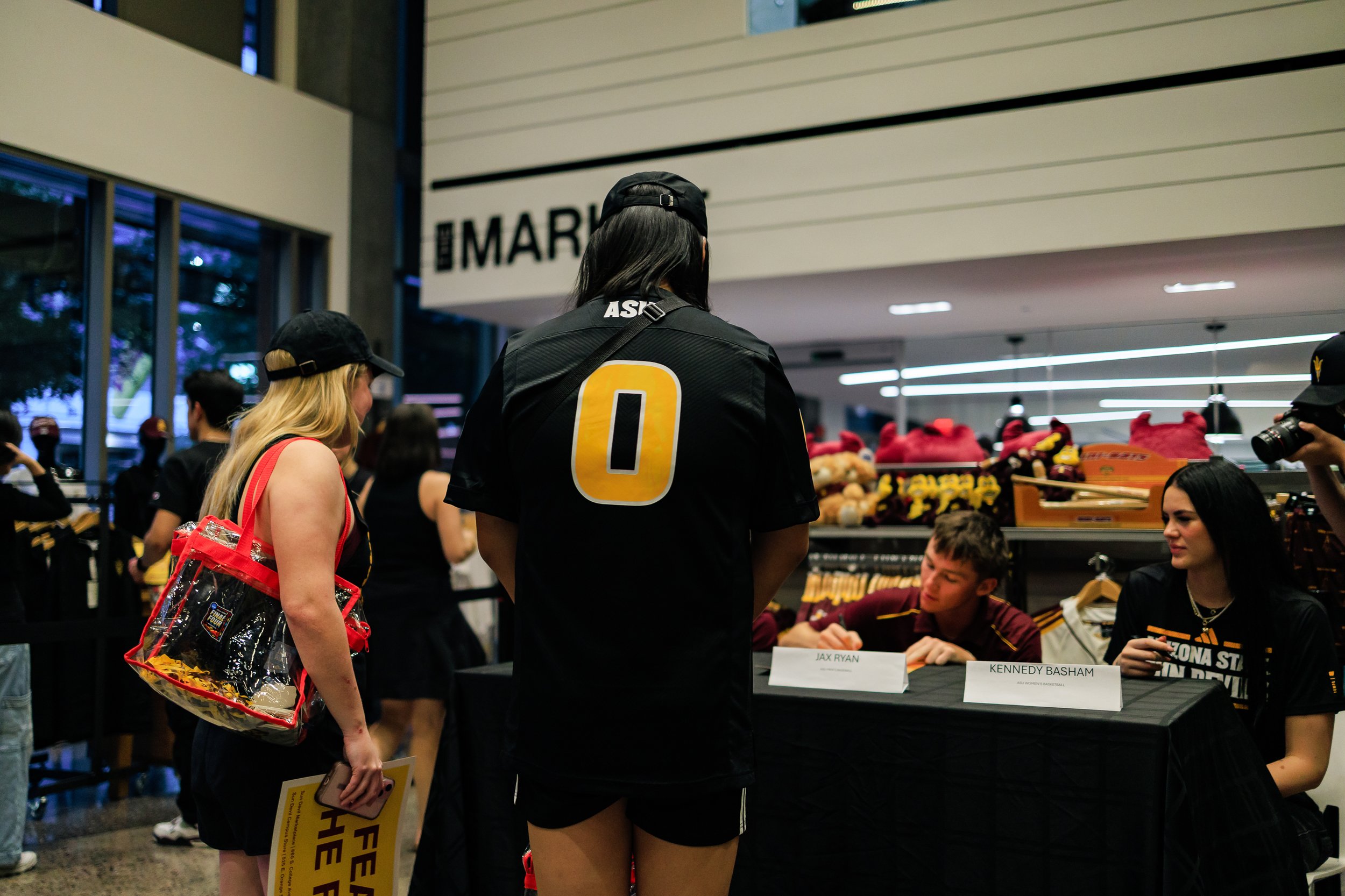 Player Signing Finale-45.jpg