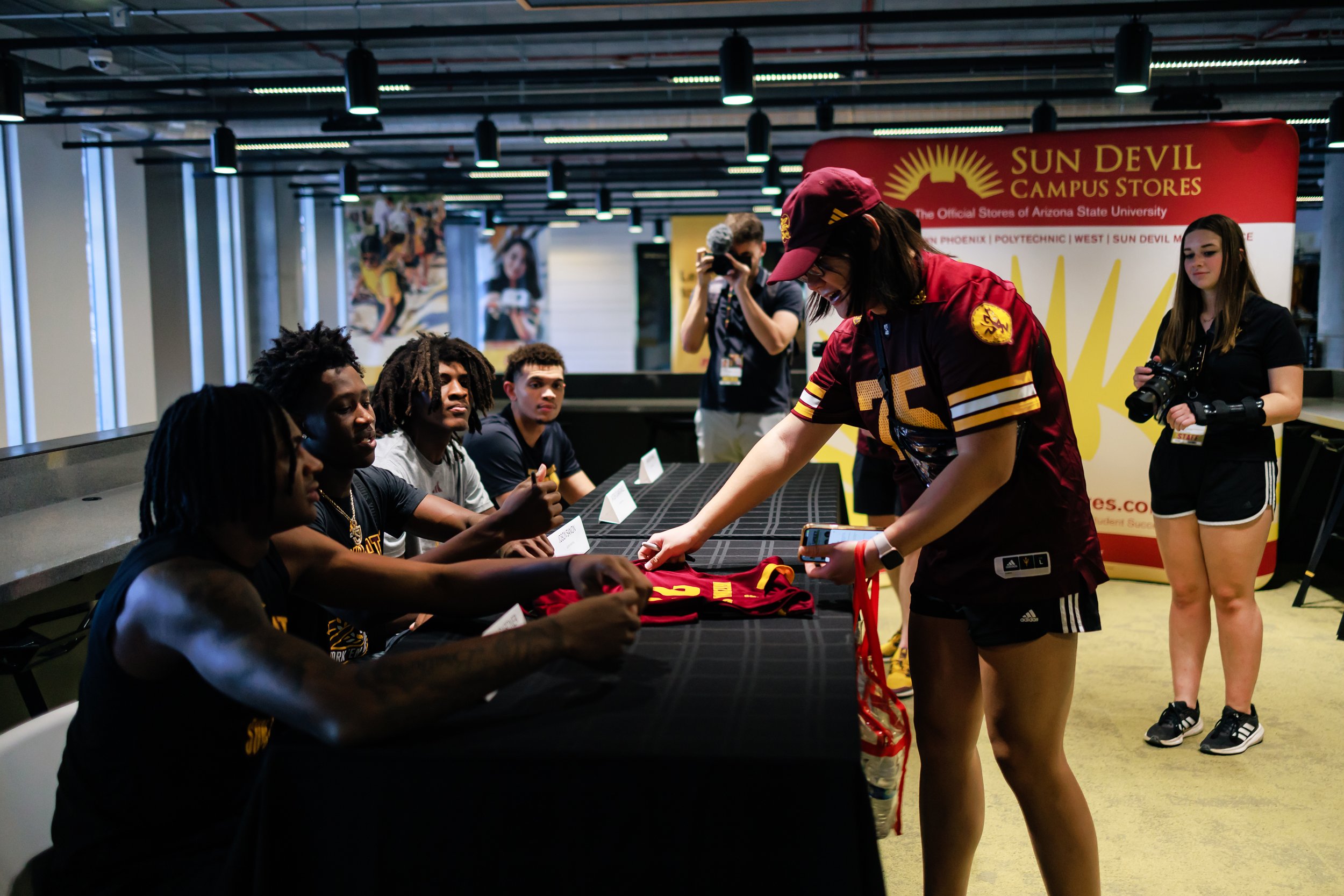Player Signing-1.jpg