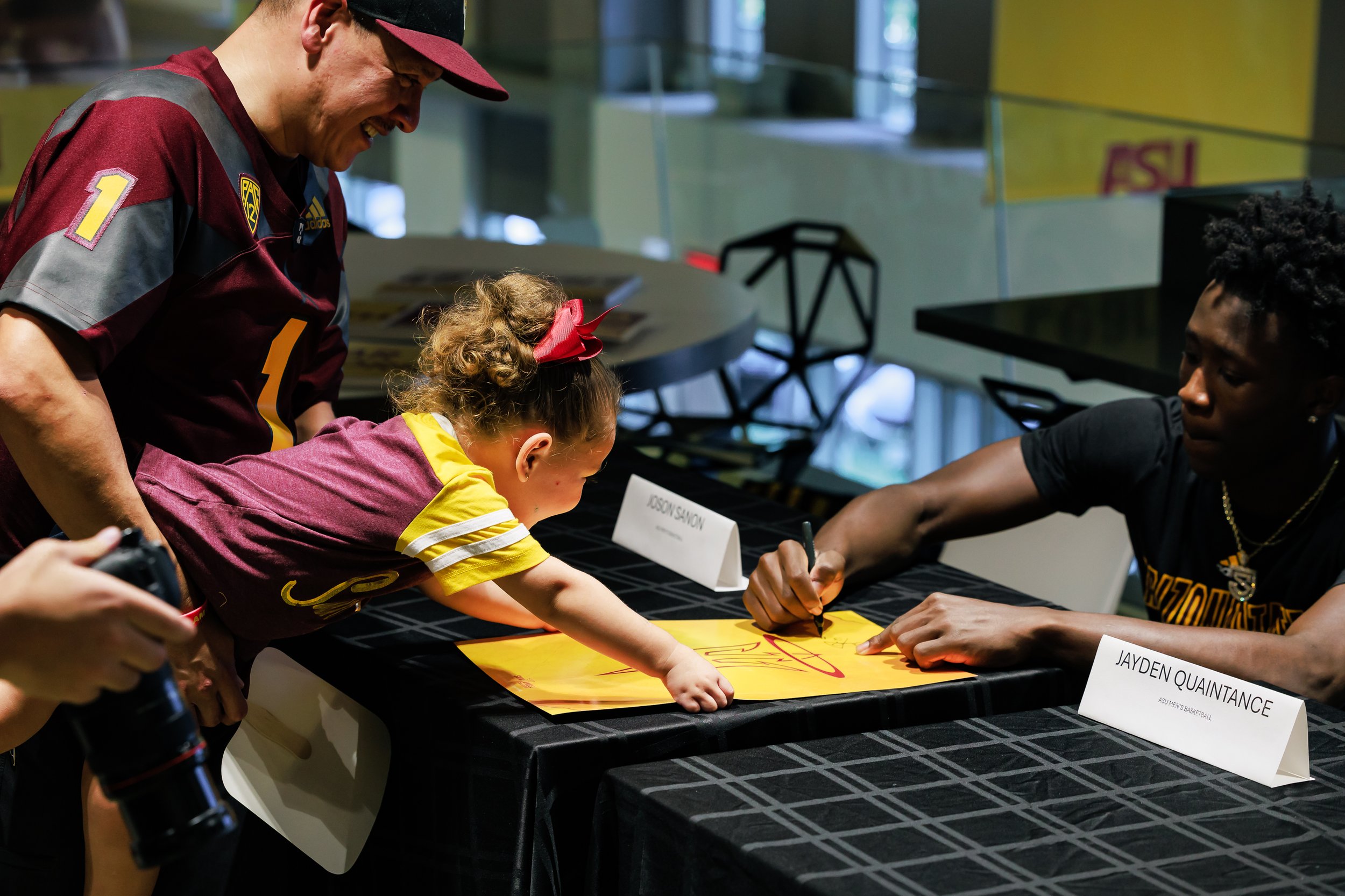 Player Signing-11.jpg