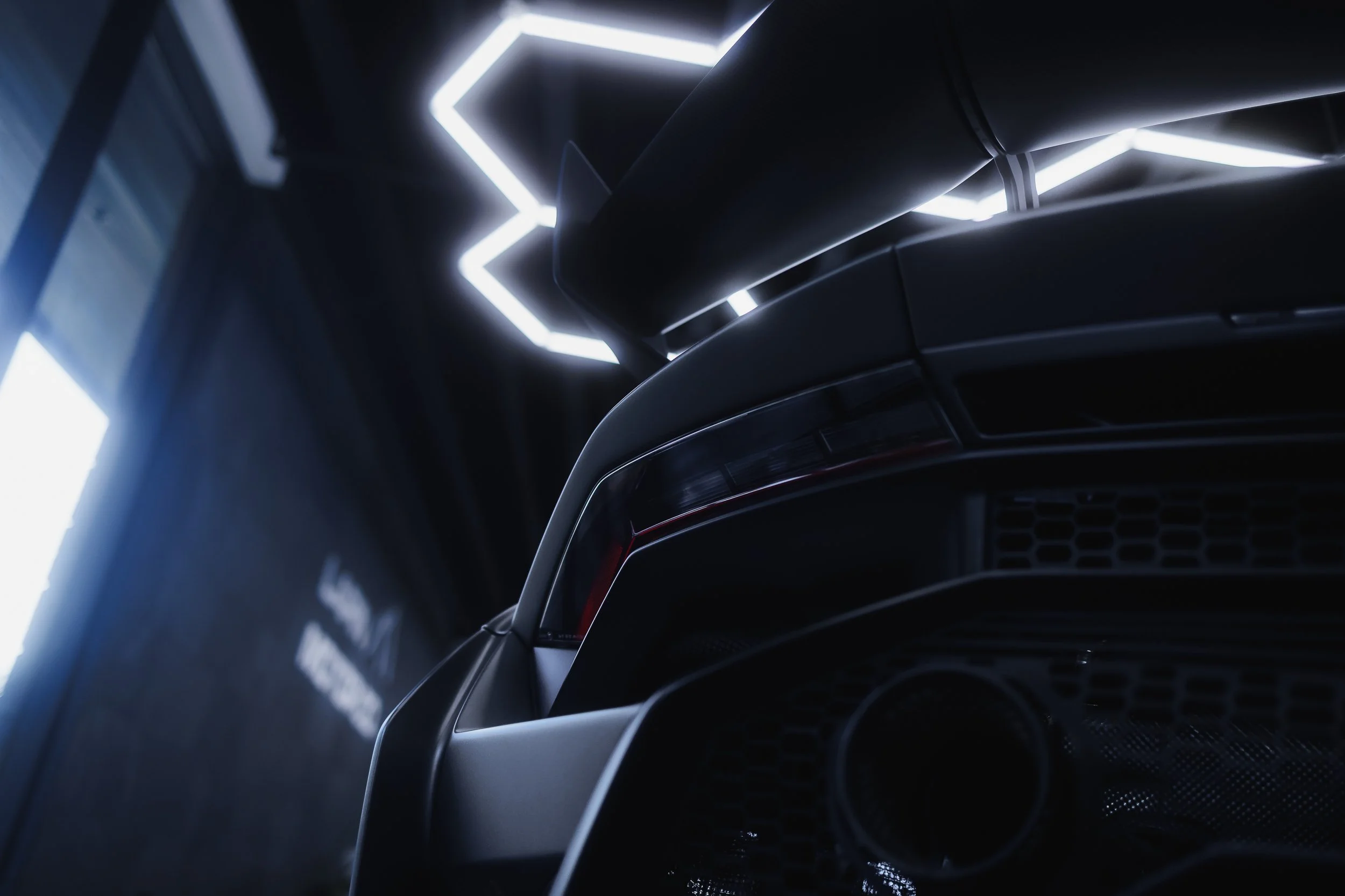 lapin motor co-3.jpg