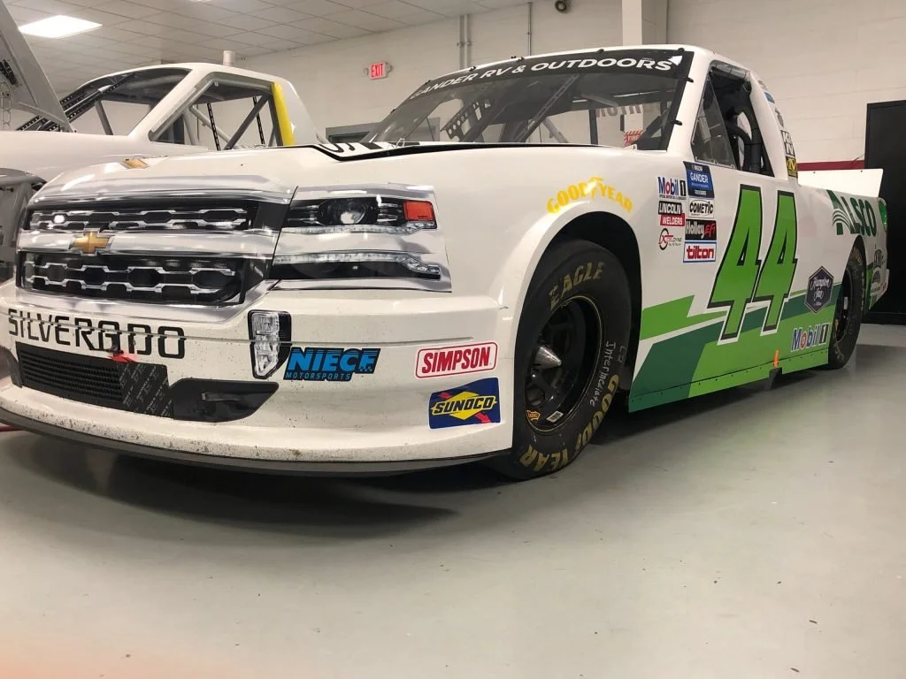 Jeb Burton - Vet Tix Camping World 200 Race Advance