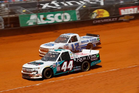 Kyle Larson - Pinty’s Truck Race on Dirt Race Recap