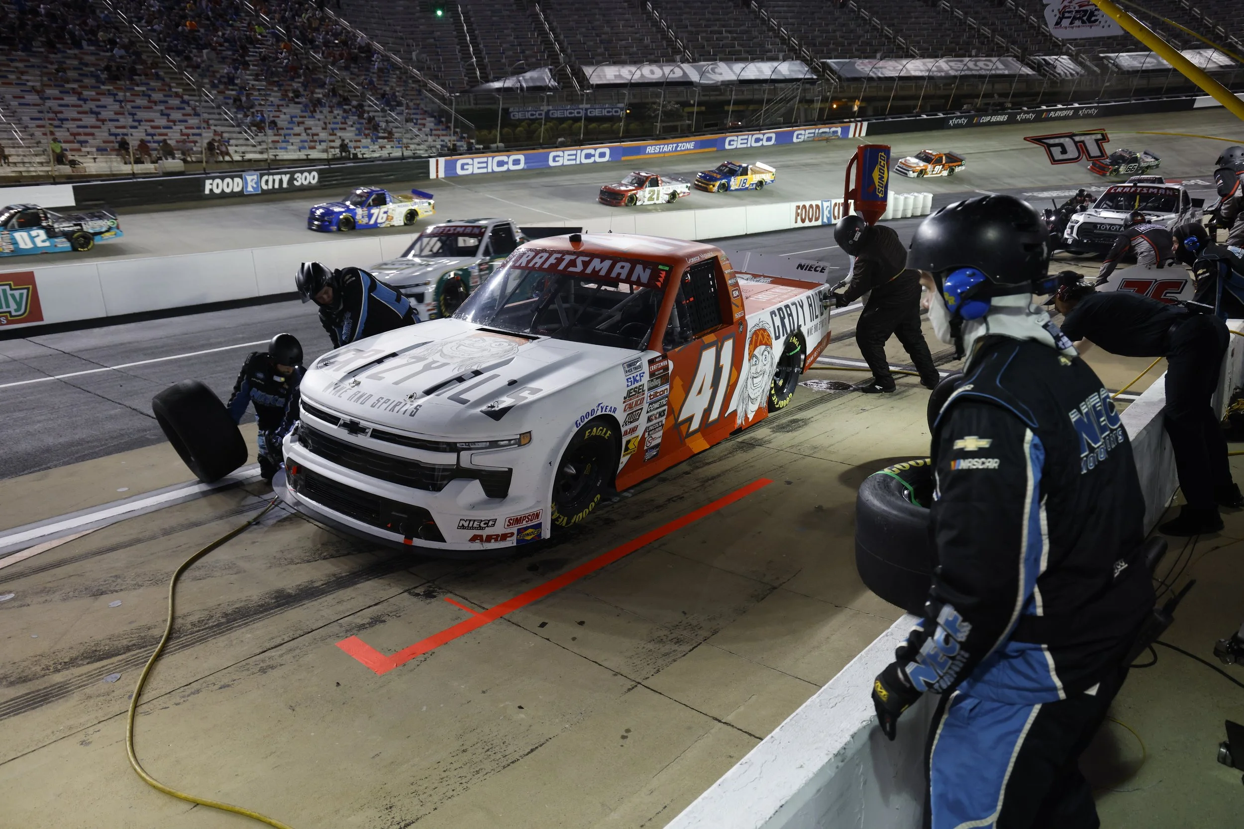 R18. Bristol II - No. 41 Team