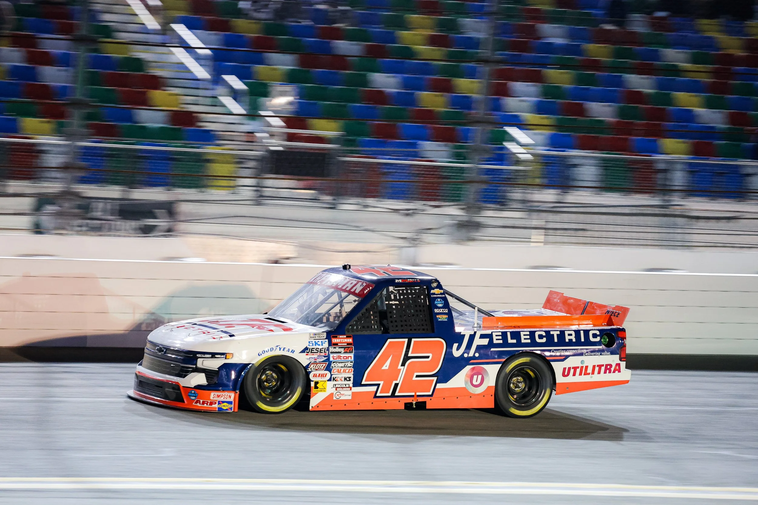 R1. Daytona - No. 42 Team