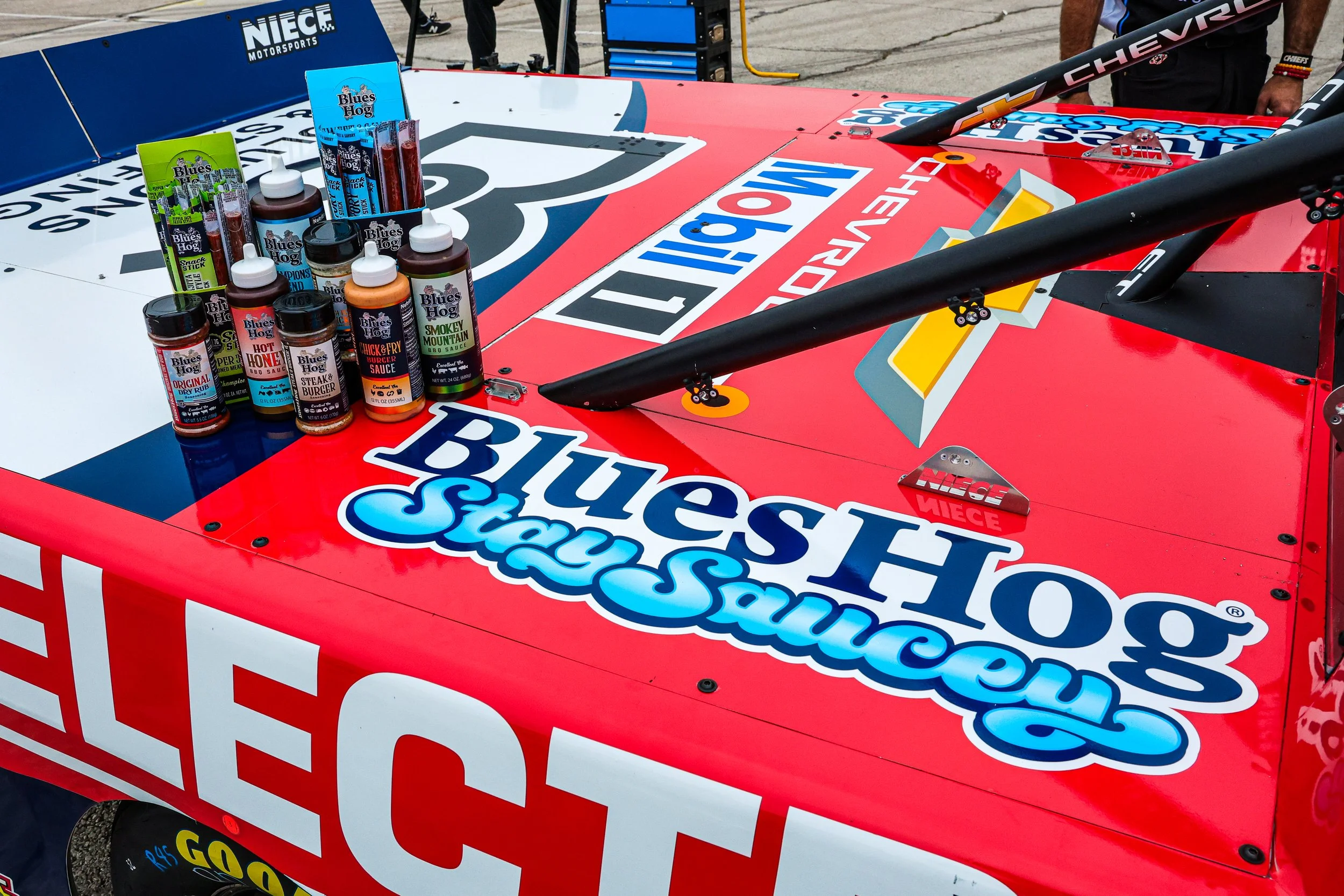 104c: Integrated Marketing: Niece Motorsports and Blues Hog Partnership Announcement