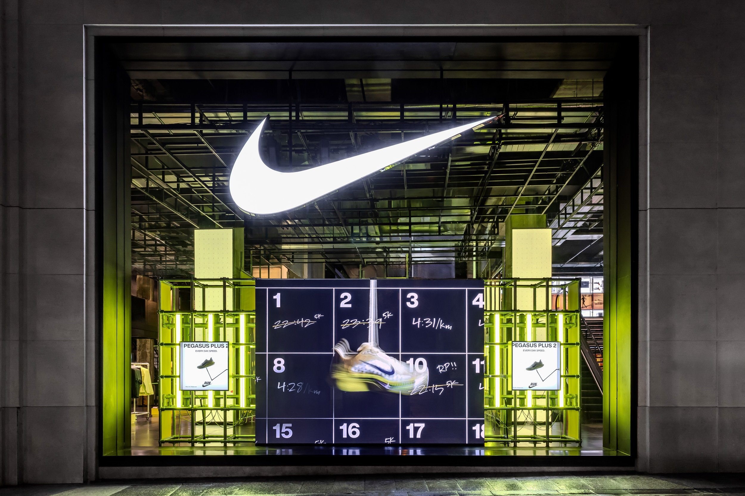 32-Every-Day-Speed-Nike-HOI-Paris-TDM.Space-WEB (1).jpg