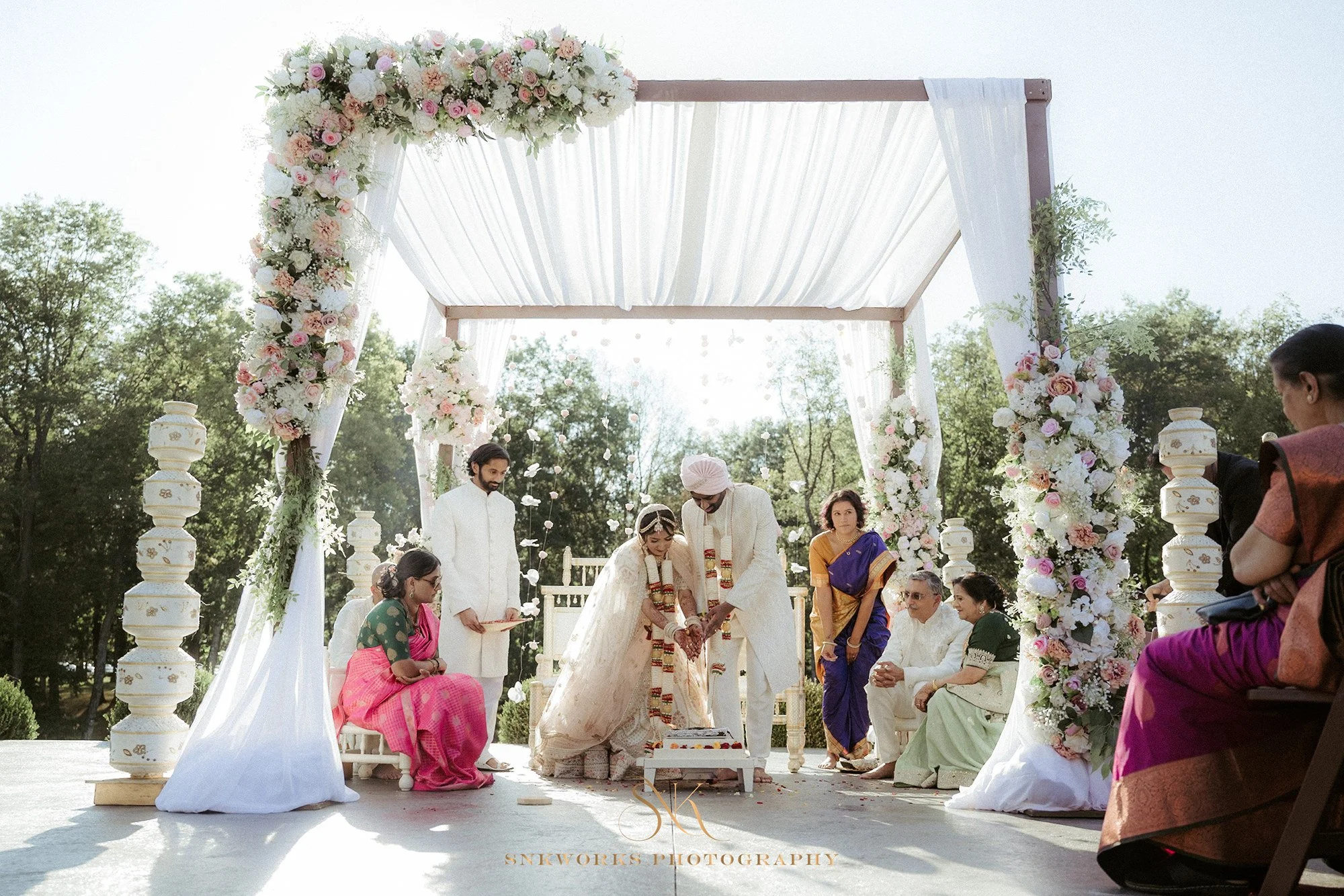 Sidd &amp; Ruhee: A Beautiful Indian Wedding at White’s Ferry Manor