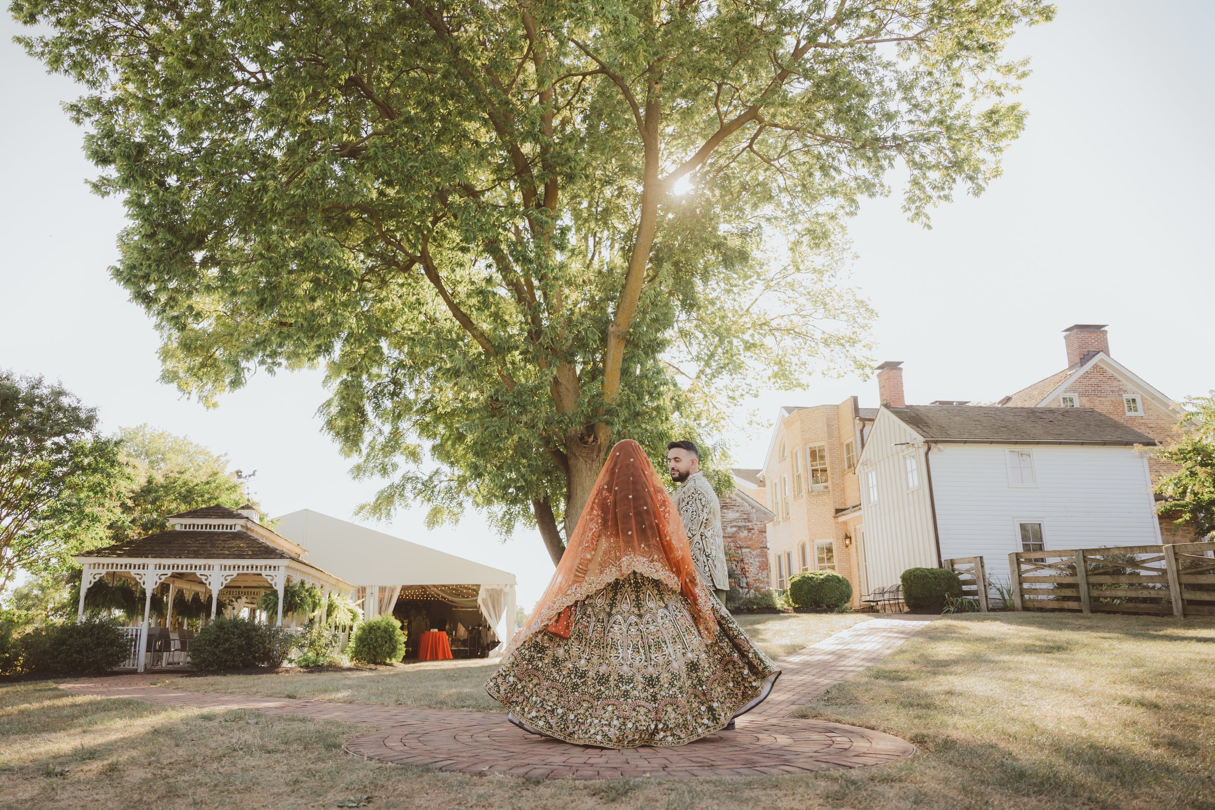 SNKWorks_Wedding-indian-pakistani-photos-photographer-natural-candid-desi-bride-groom-virginia-washingtondc (36).jpg