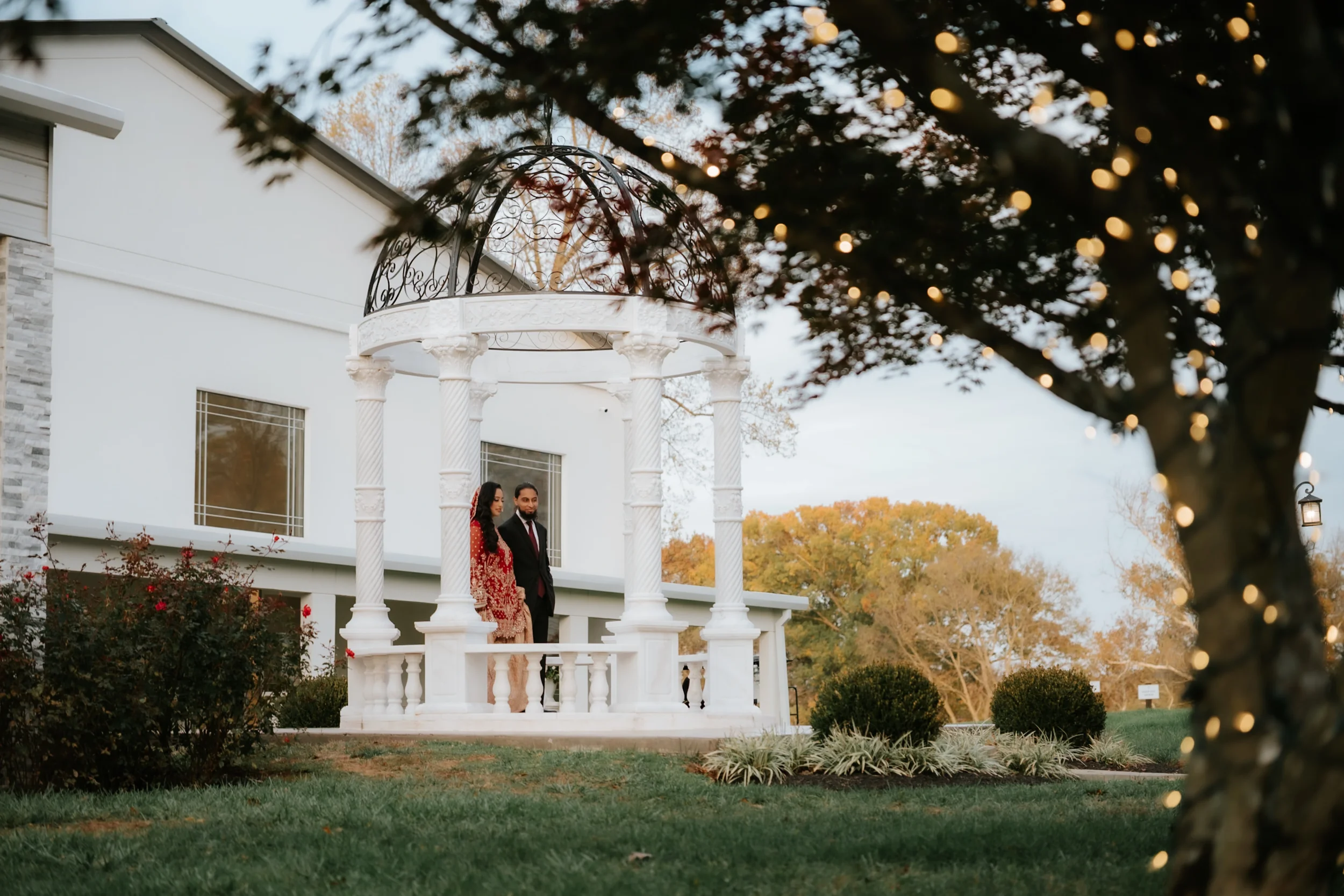 SNKWorks_Wedding-indian-pakistani-photos-photographer-natural-candid-desi-bride-groom-virginia-washingtondc-southasian-whitesferry  (25).webp