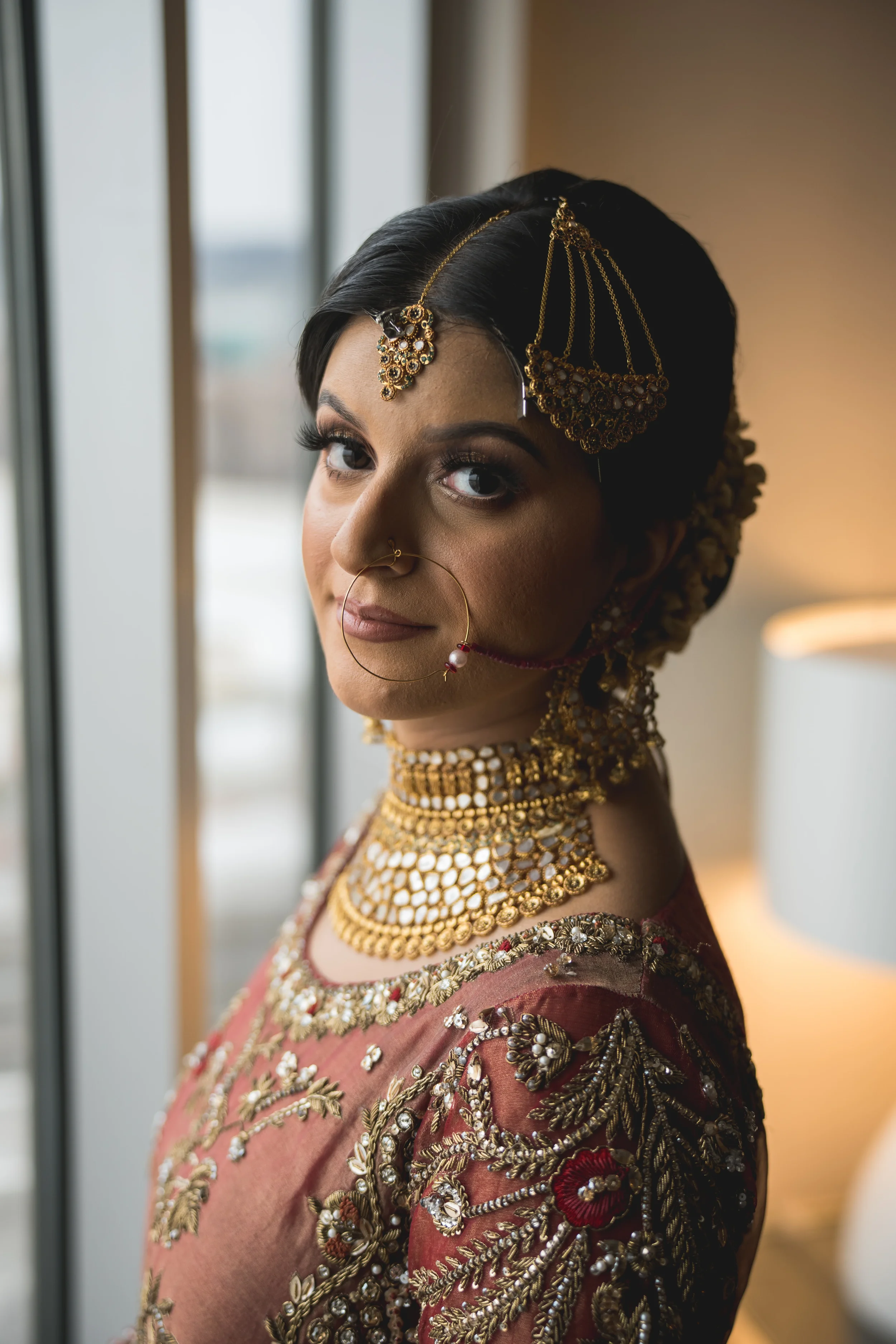 menaal harris -south-asian-wedding-indian-pakistani-shaadi- hilton-mclean-photos-photography-snkworks-best-top-photographer-dmv-shaadi-walima-nikkah-elegant-candid-filsm-video-vendor (31).webp