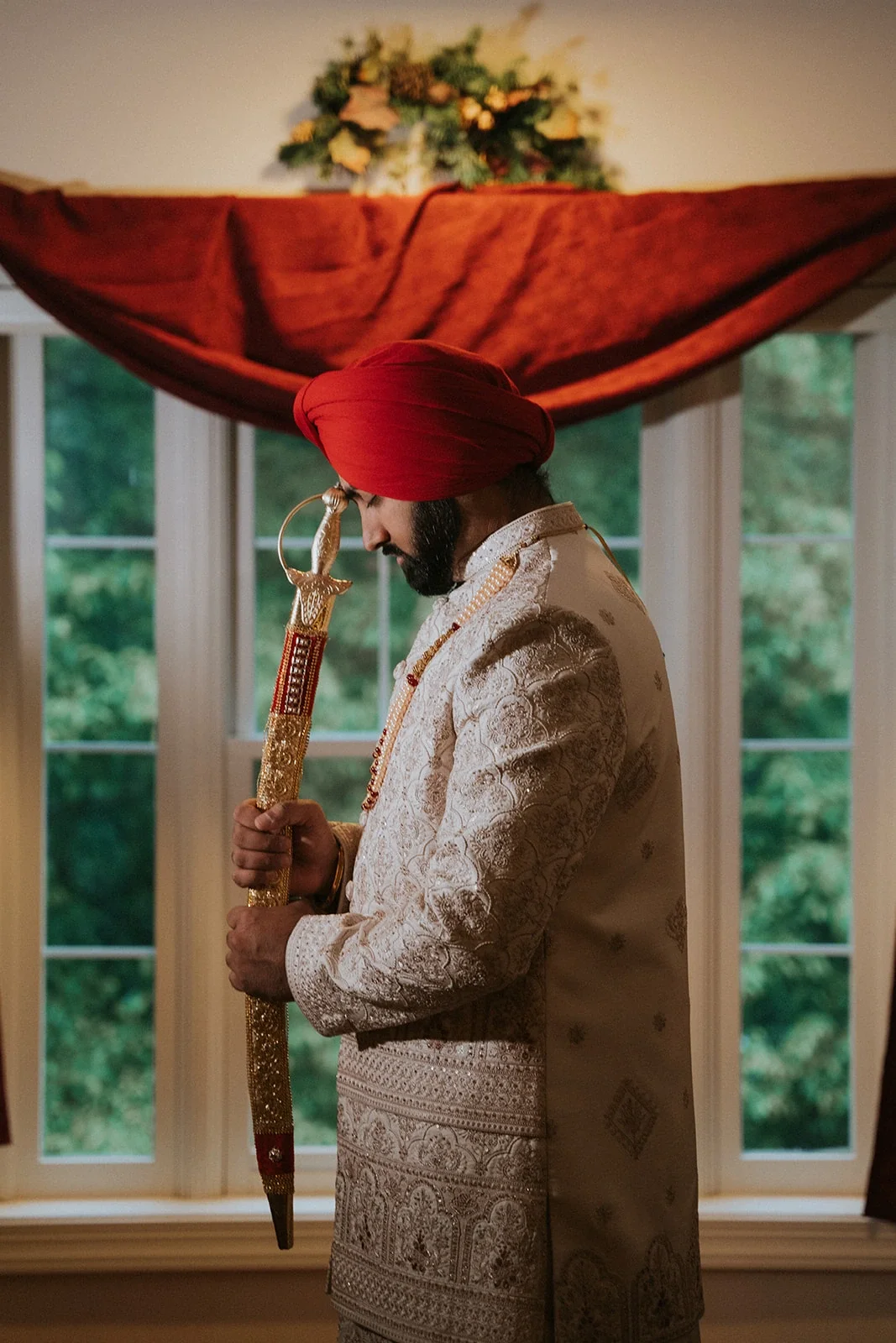 anand-karaj-snkworks-south-asian-wedding-indian-pakistani-shaadi- hilton-mclean-photos-photography-snkworks-best-top-photographer-dmv-shaadi-walima-nikkah-elegant-candid-filsm-video-vendor  (19).webp