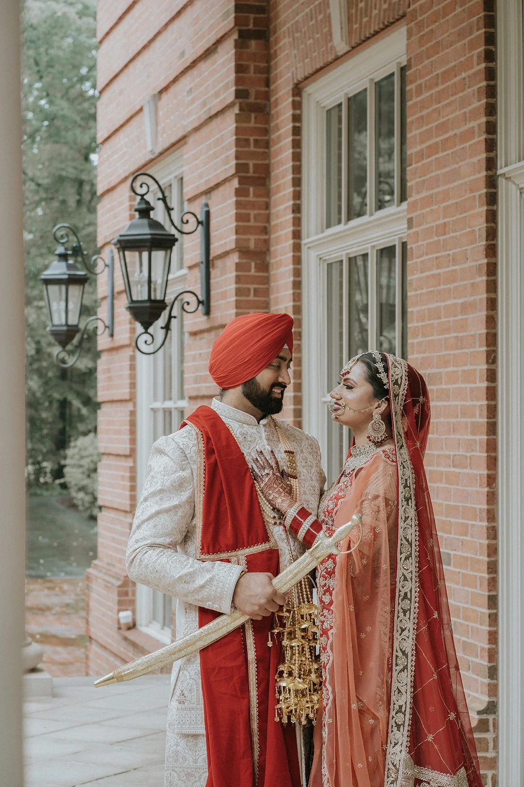 anand-karaj-snkworks-south-asian-wedding-indian-pakistani-shaadi- hilton-mclean-photos-photography-snkworks-best-top-photographer-dmv-shaadi-walima-nikkah-elegant-candid-filsm-video-vendor  (14).webp