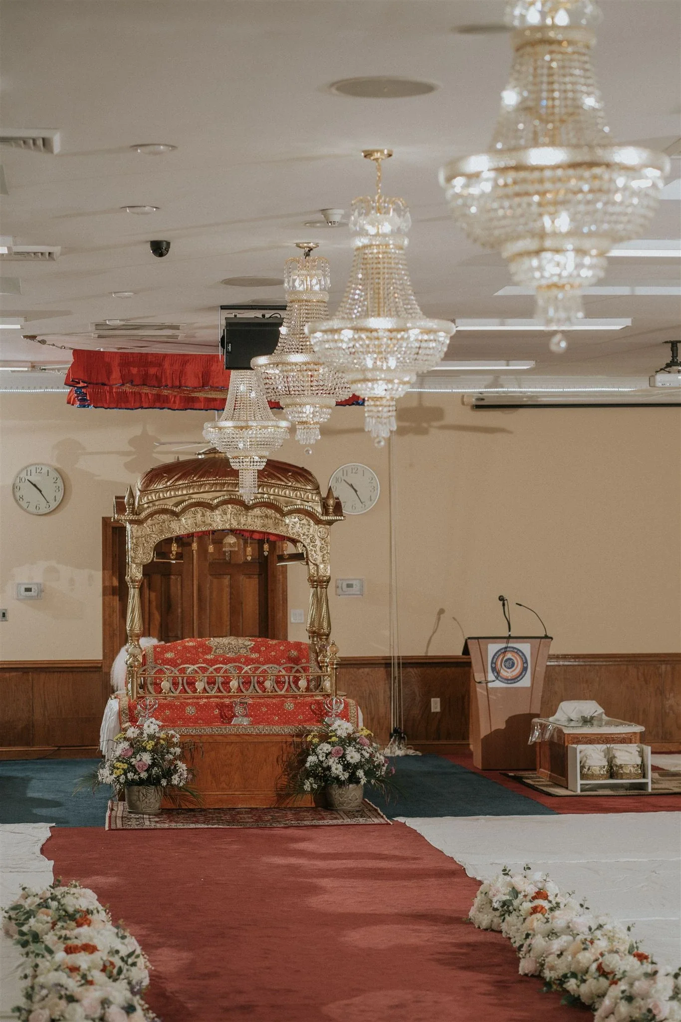 anand-karaj-snkworks-south-asian-wedding-indian-pakistani-shaadi- hilton-mclean-photos-photography-snkworks-best-top-photographer-dmv-shaadi-walima-nikkah-elegant-candid-filsm-video-vendor  (5).webp