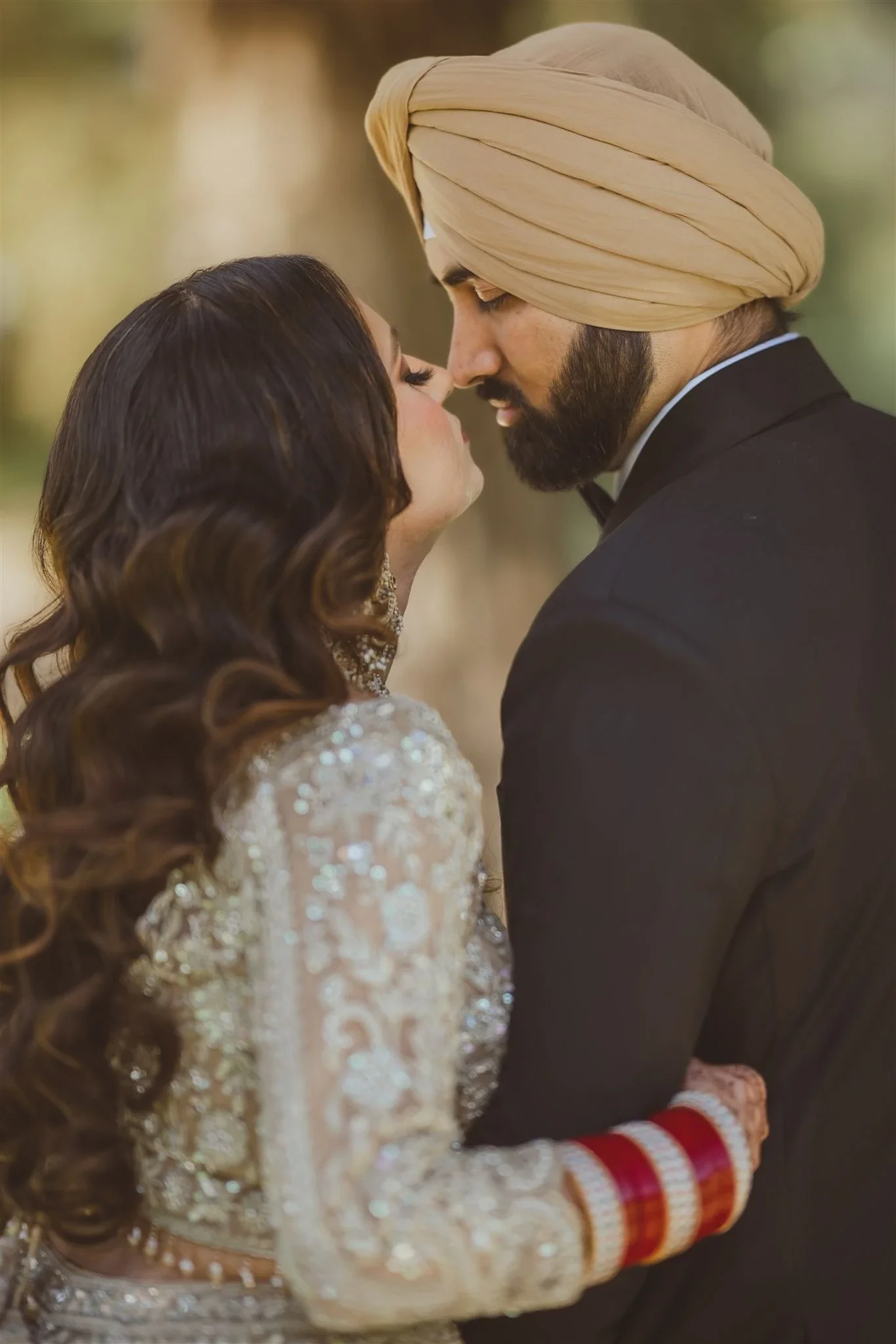 anand-karaj-snkworks-south-asian-wedding-indian-pakistani-shaadi- hilton-mclean-photos-photography-snkworks-best-top-photographer-dmv-shaadi-walima-nikkah-elegant-candid-filsm-video-vendor  (31).webp