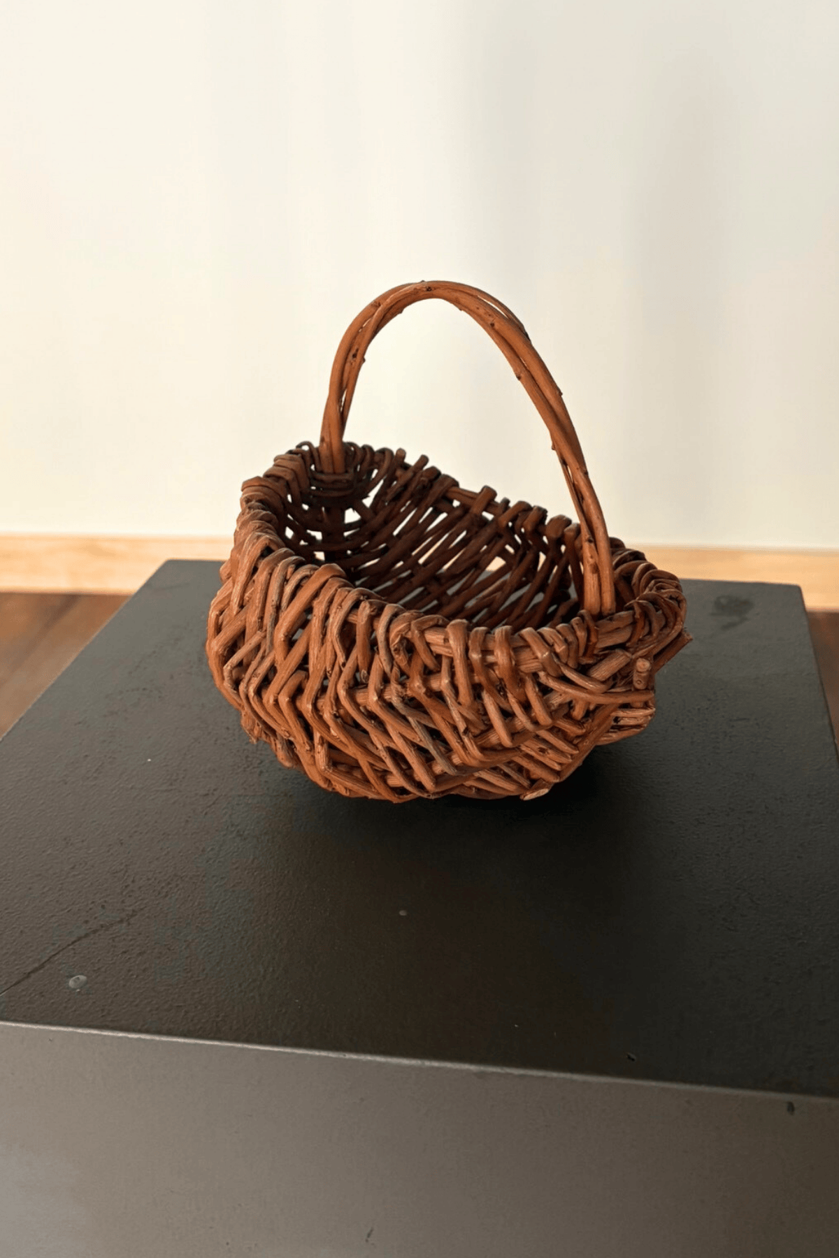 willow basket weaving (1).png