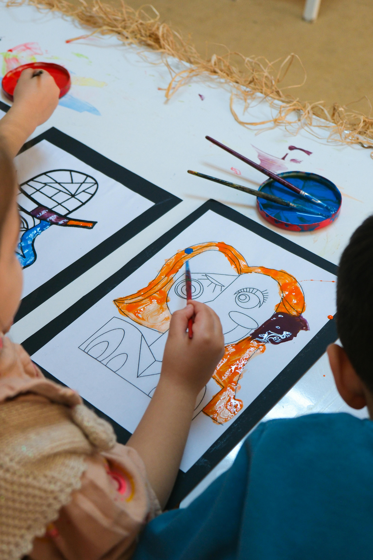 Kids painting class.png