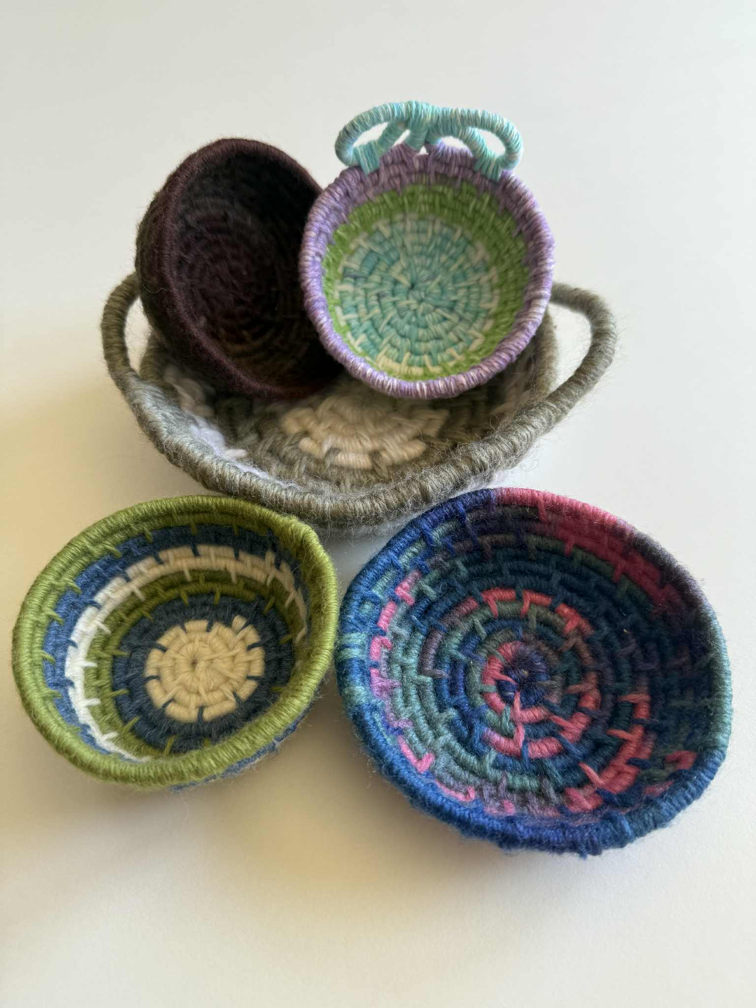 yarn coiled baskets.png