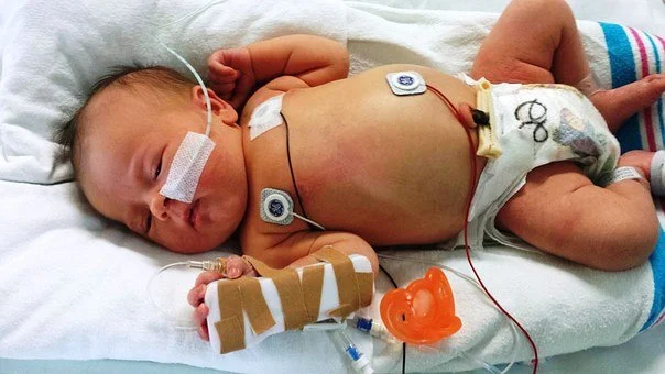 newborn-617414__340.jpg