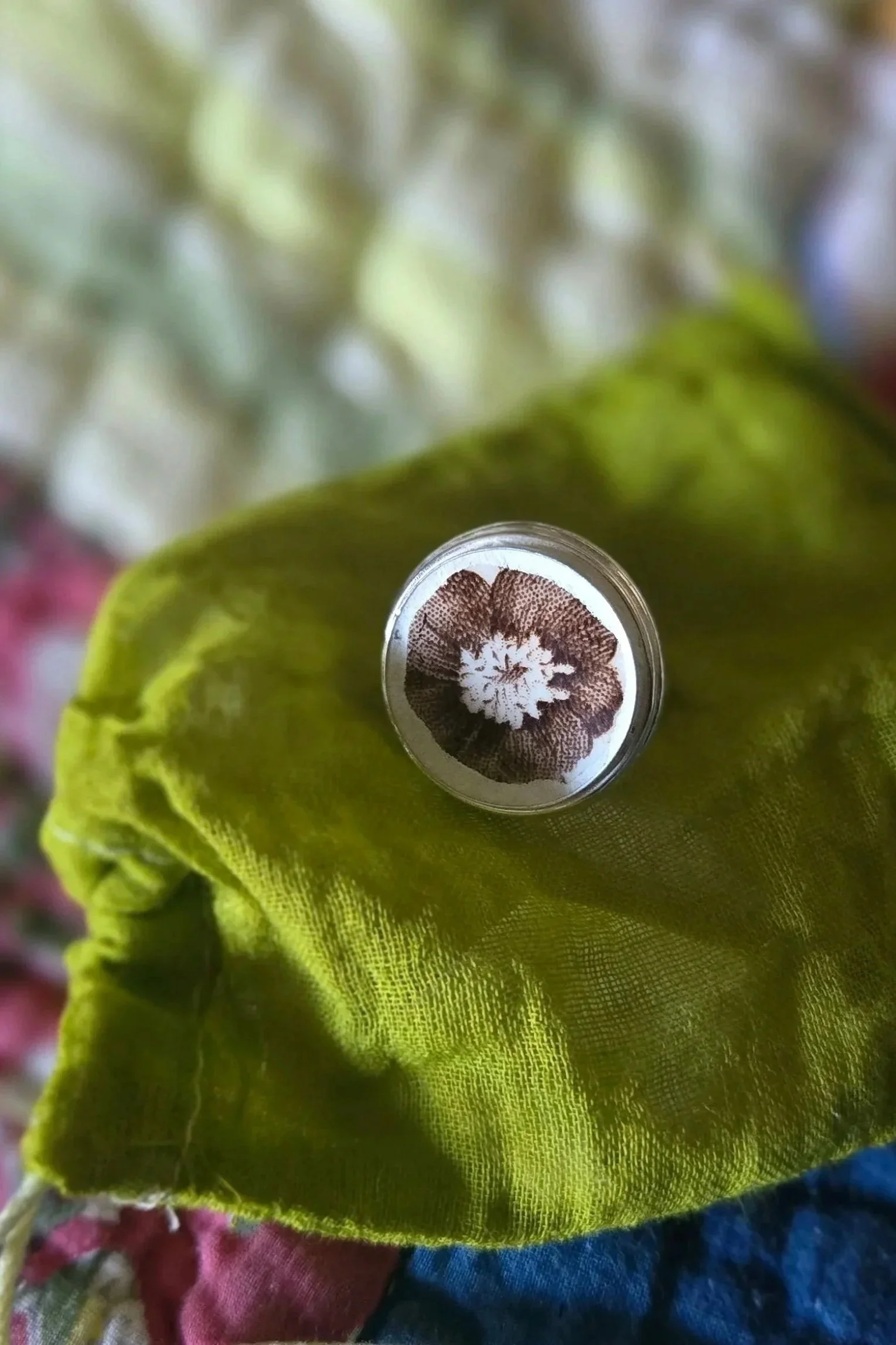 Brown Floral Transferware Remnant Ring in Silver / 18mm / Size 6