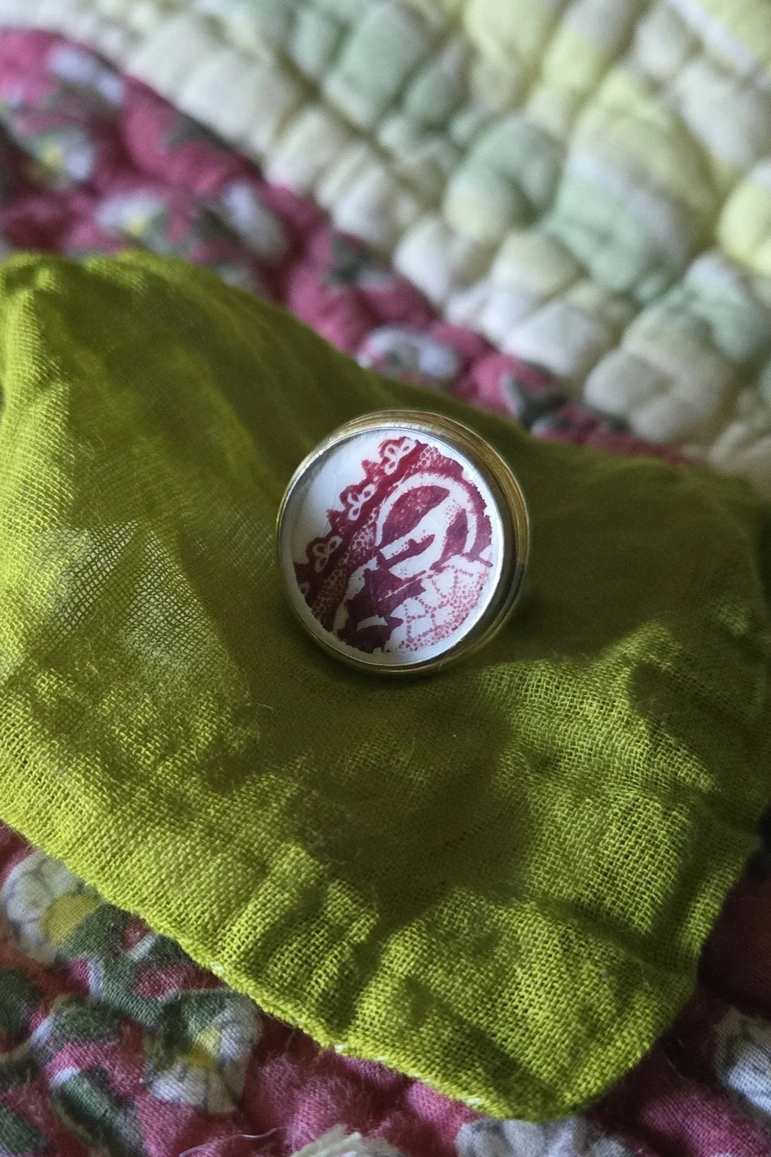 Red Graphic Transferware Remnant Ring in GP over Silver / 18mm / Size 7