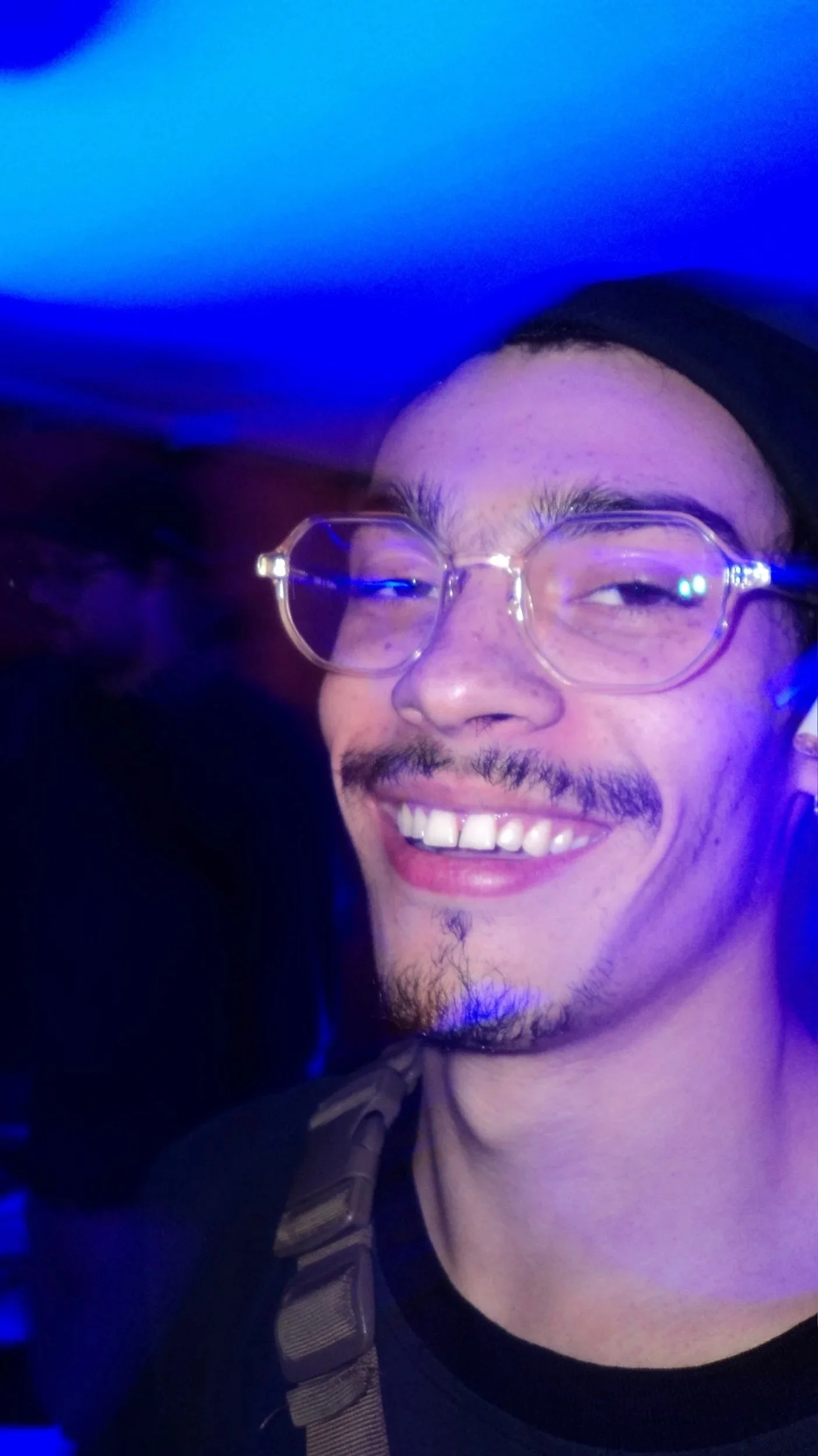 01185681c3e85da1321e713f37374f111ce059d80a_00002.jpg