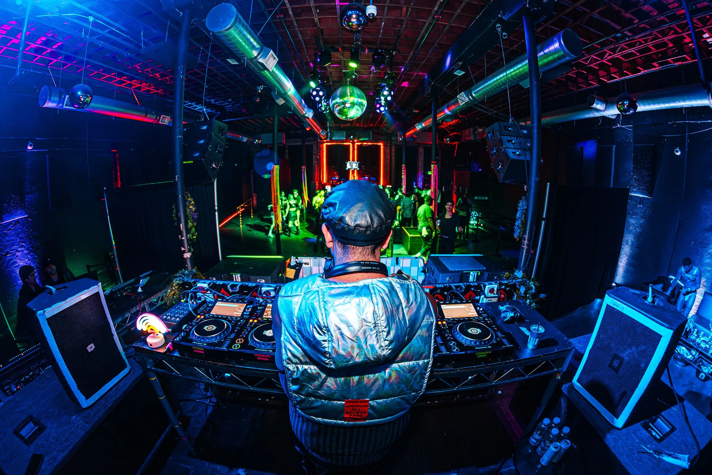 021024_Sam BlackyReverb_Jesse Vazquez_61.jpg