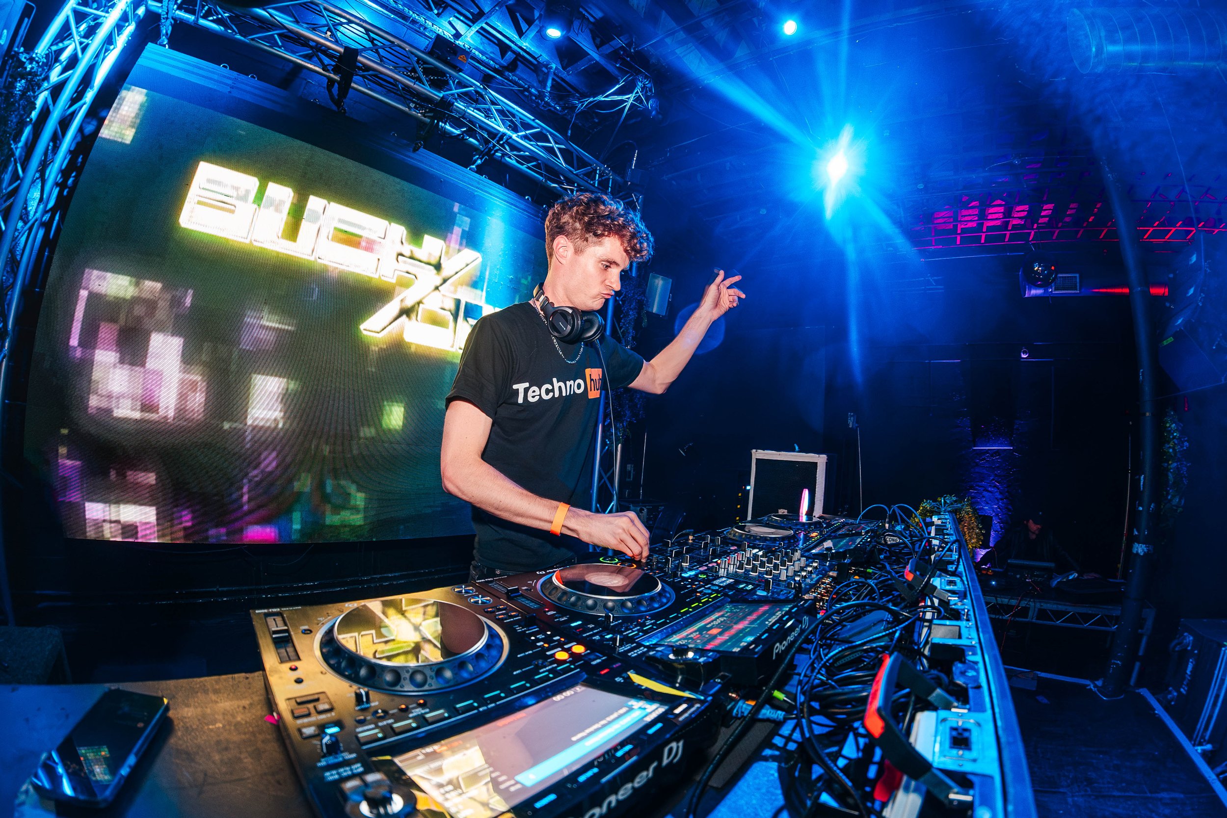 021024_Sam BlackyReverb_Jesse Vazquez_82.jpg