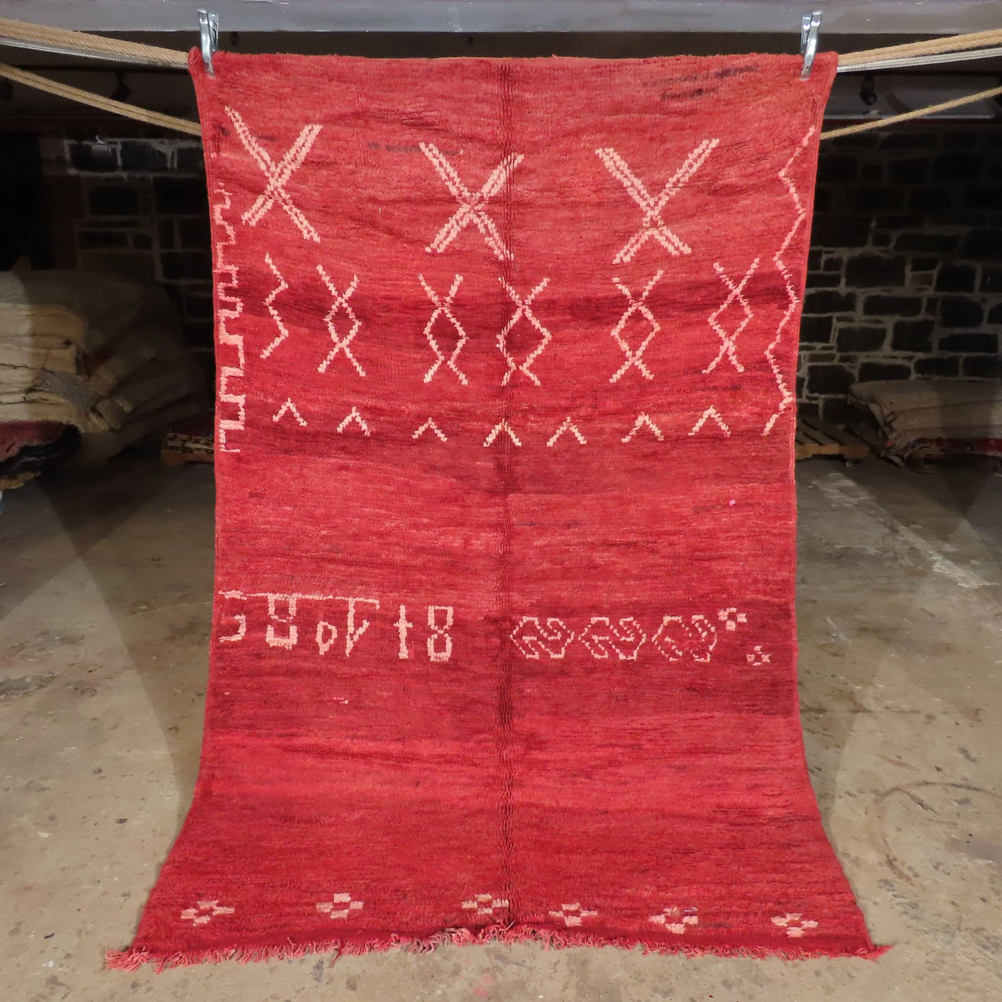 93''x61''